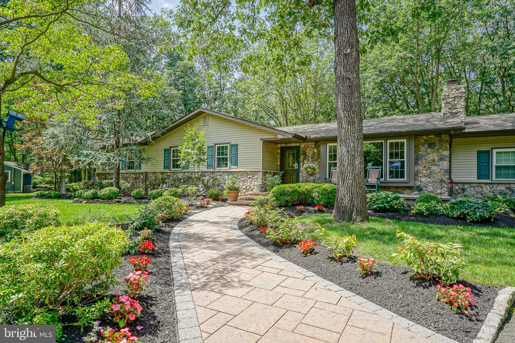 1384 STOKES ROAD