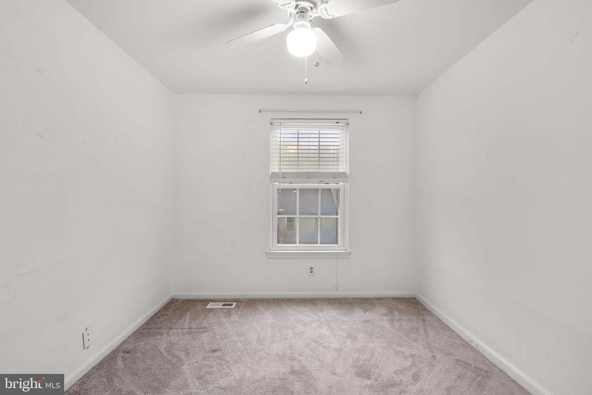 POTOMAC CHASE - Residential