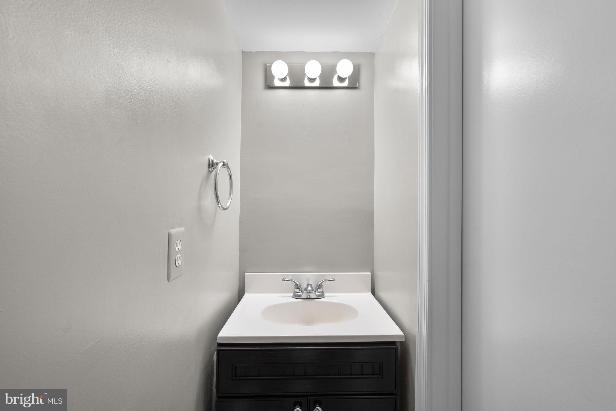POTOMAC CHASE - Residential