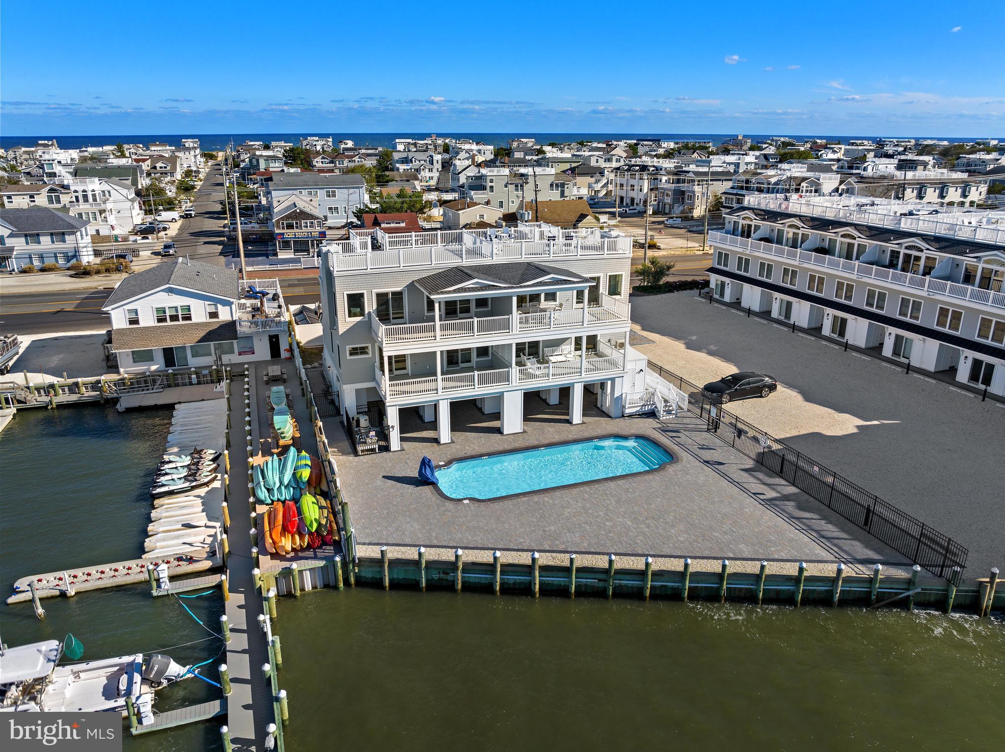 2600 LONG BEACH BOULEVARD 20