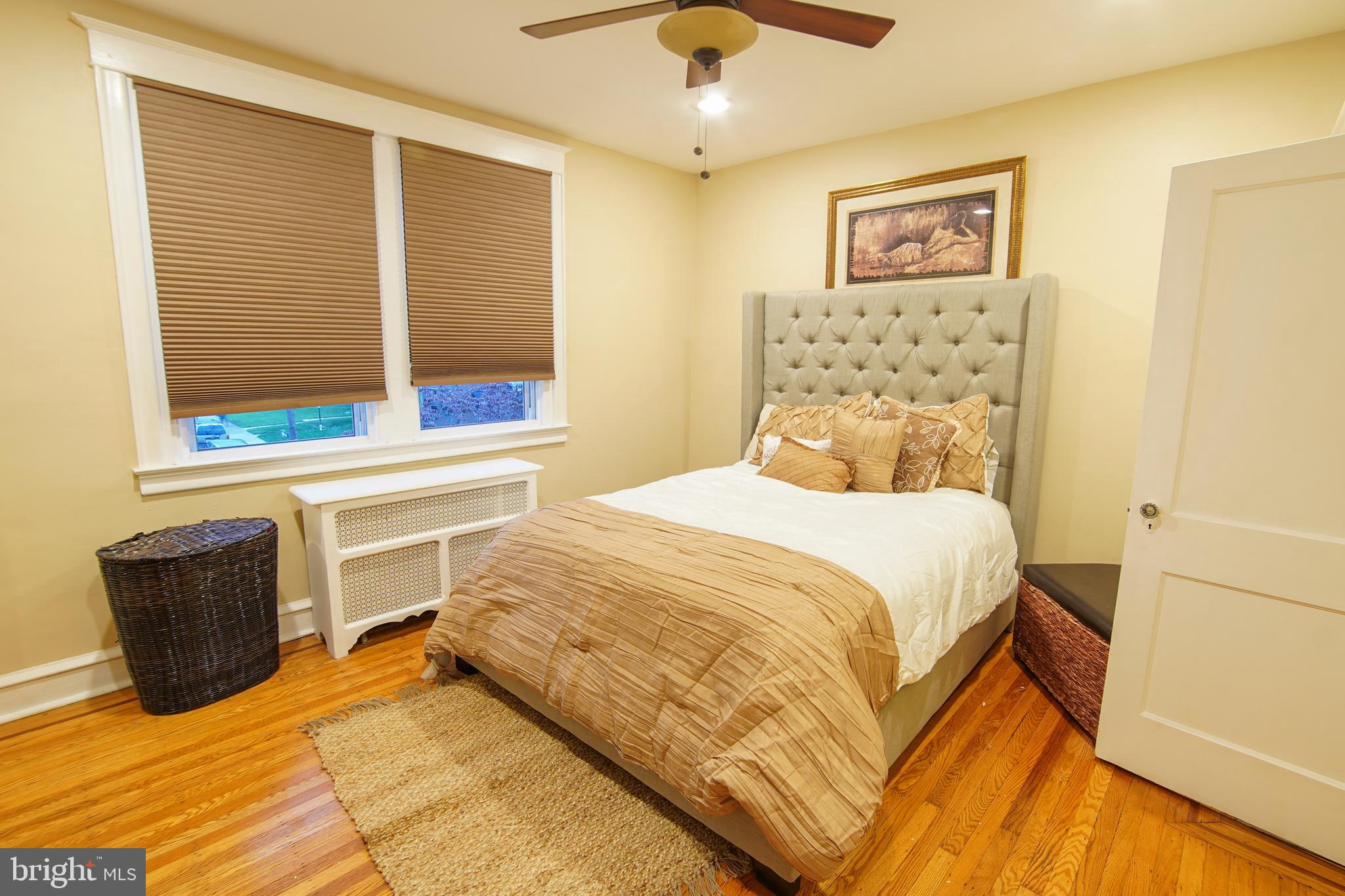 YEADON - Residential