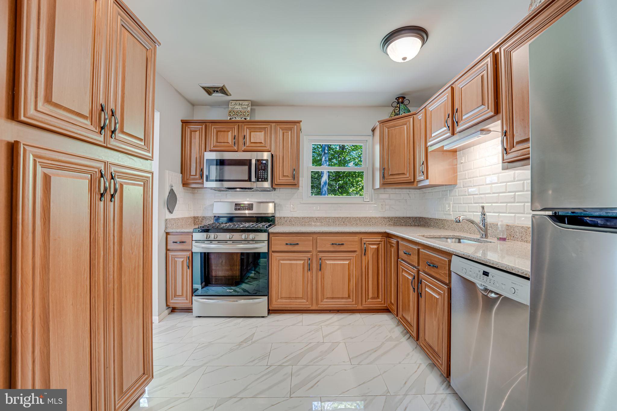 DALE CITY - Residential