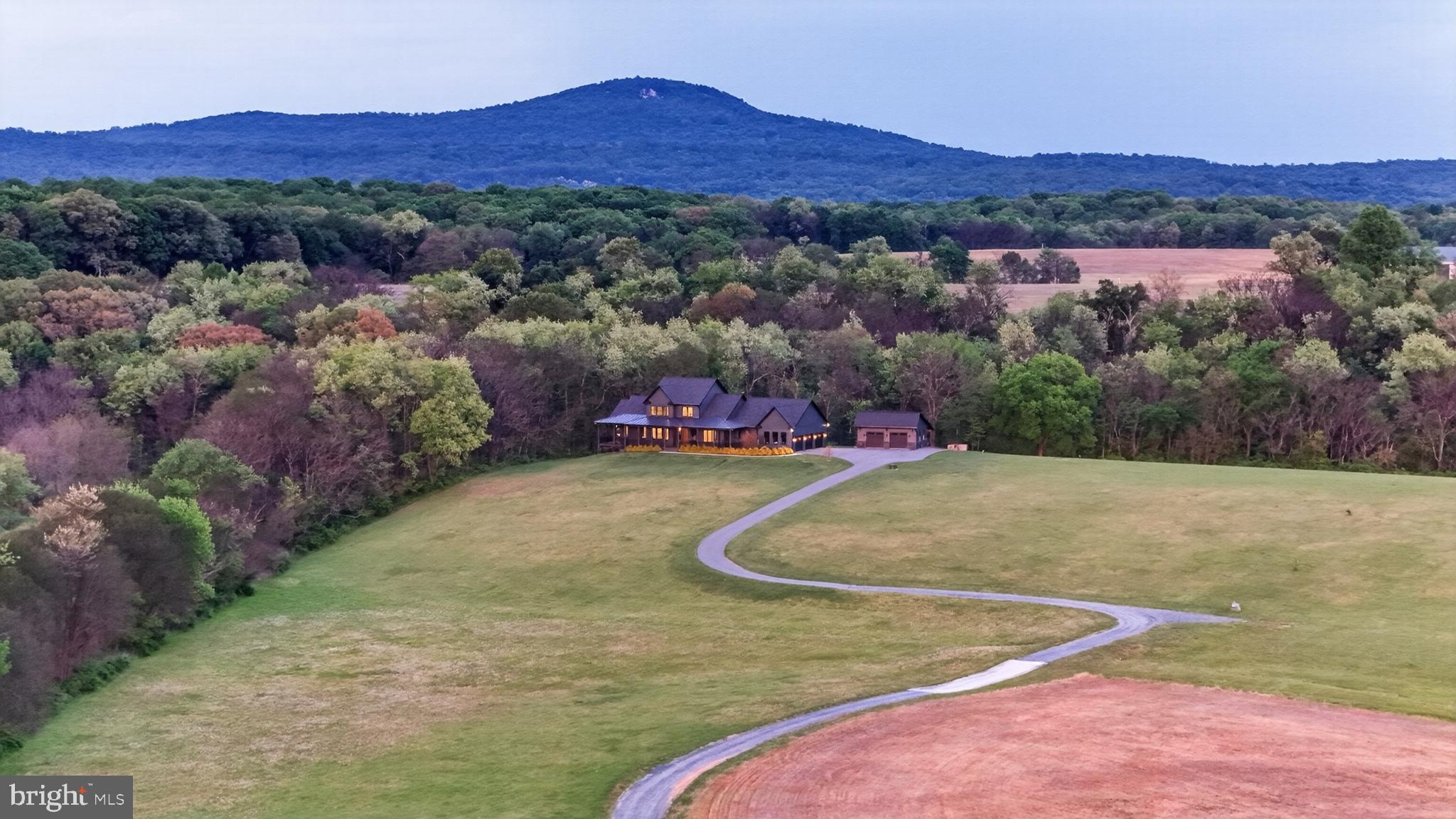 ESTATES AT POTOMAC FARMS - Residential