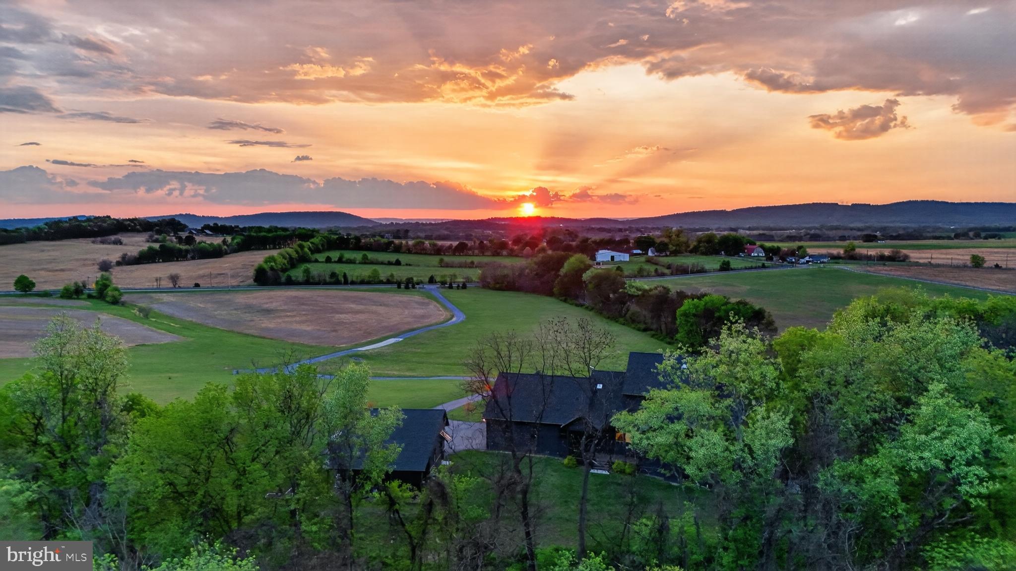 ESTATES AT POTOMAC FARMS - Residential
