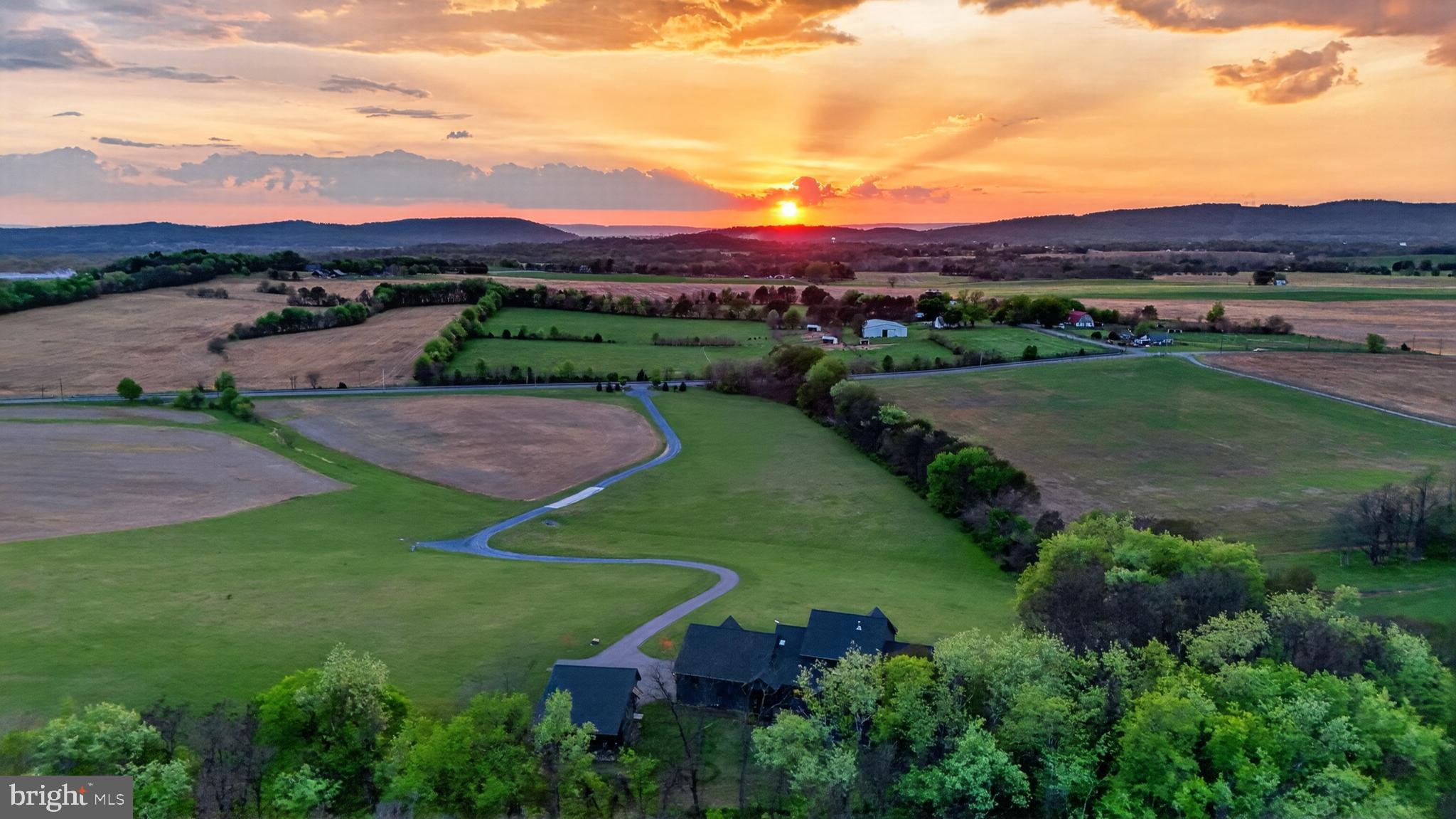 ESTATES AT POTOMAC FARMS - Residential
