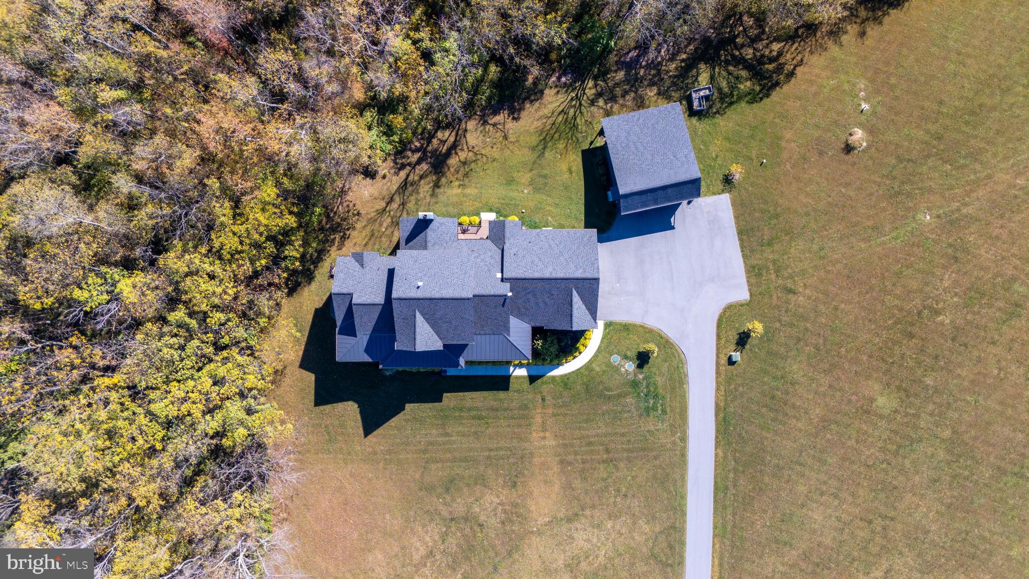 ESTATES AT POTOMAC FARMS - Residential