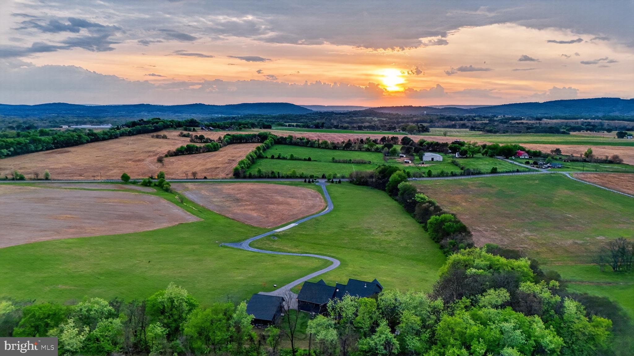 ESTATES AT POTOMAC FARMS - Residential