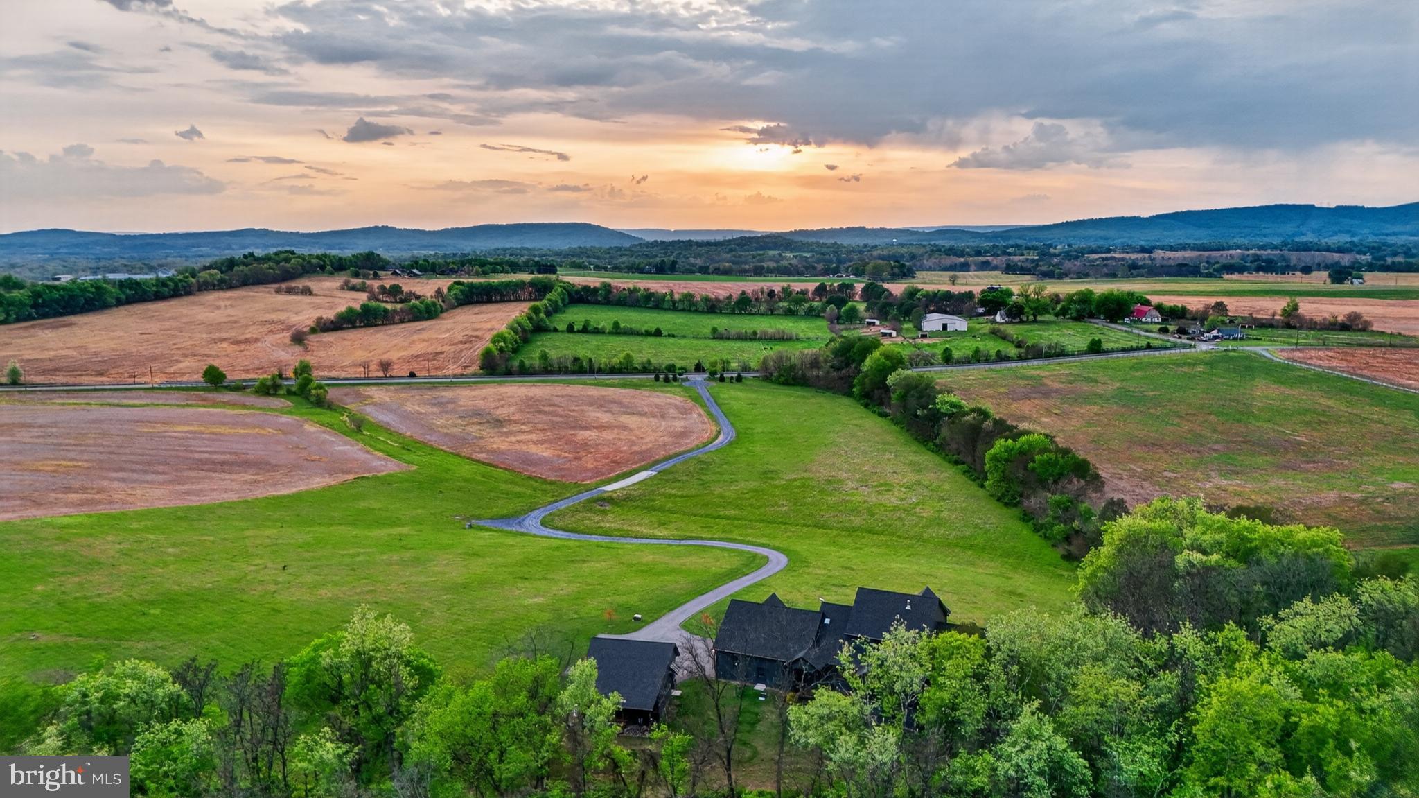 ESTATES AT POTOMAC FARMS - Residential
