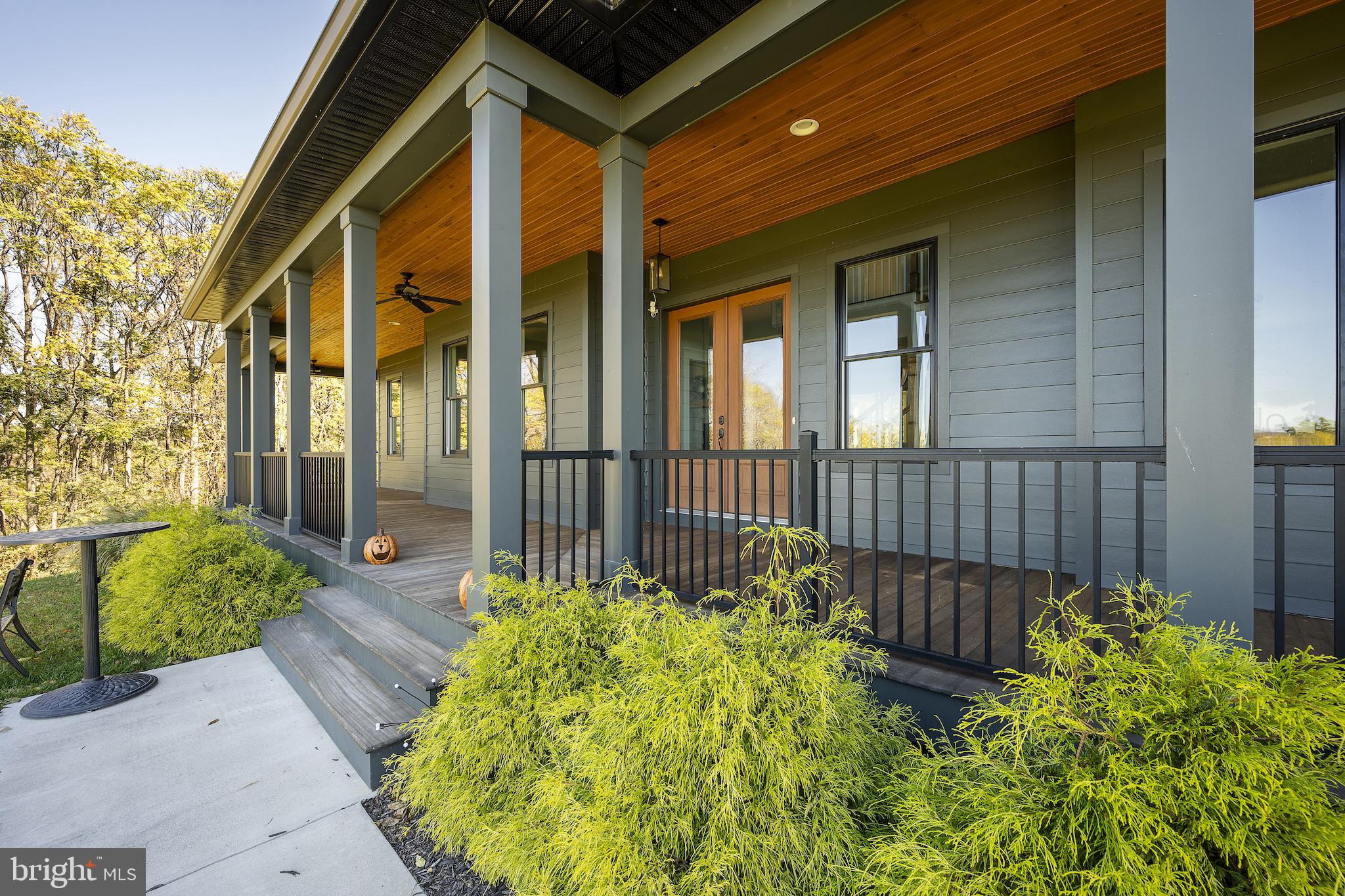 ESTATES AT POTOMAC FARMS - Residential