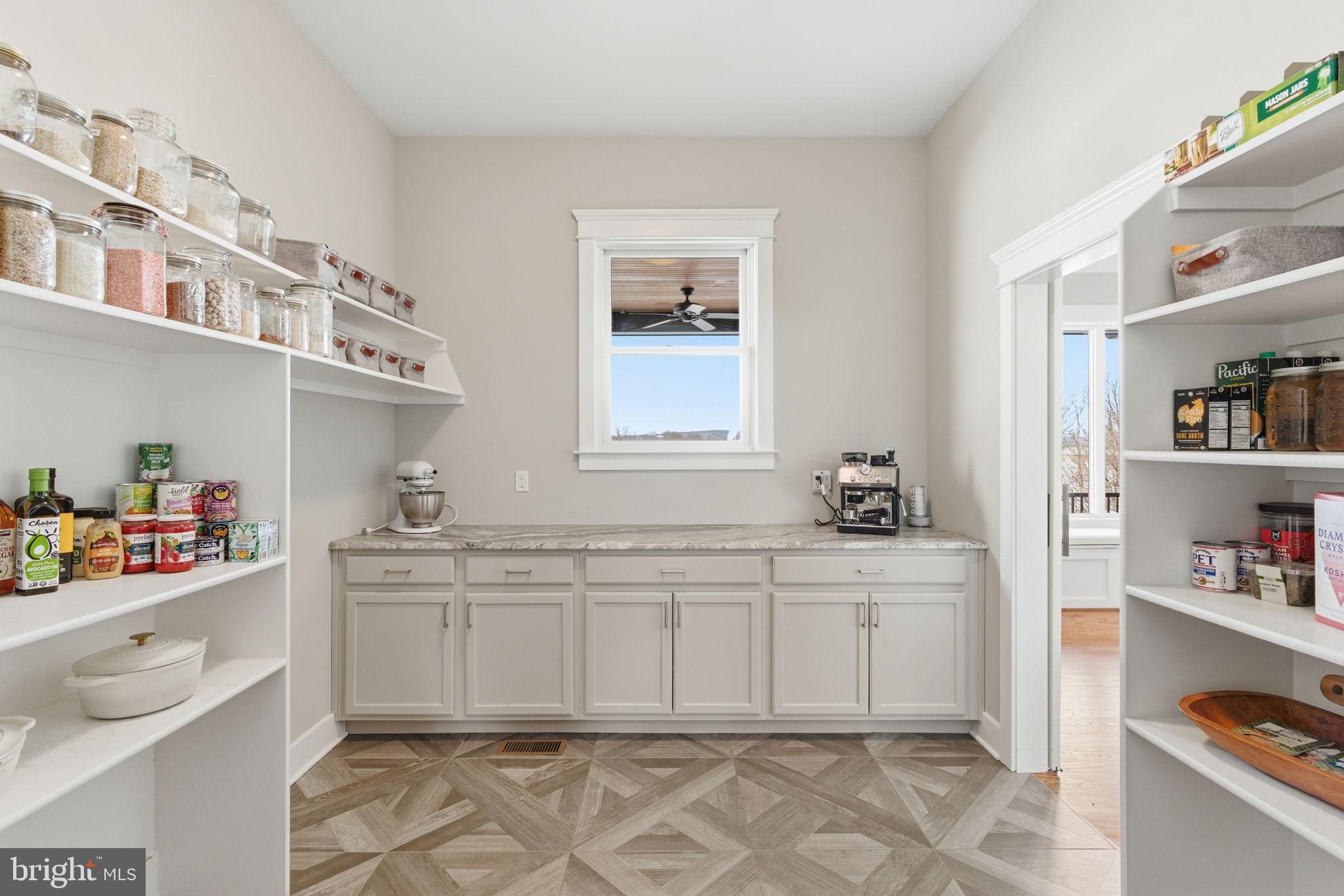 ESTATES AT POTOMAC FARMS - Residential