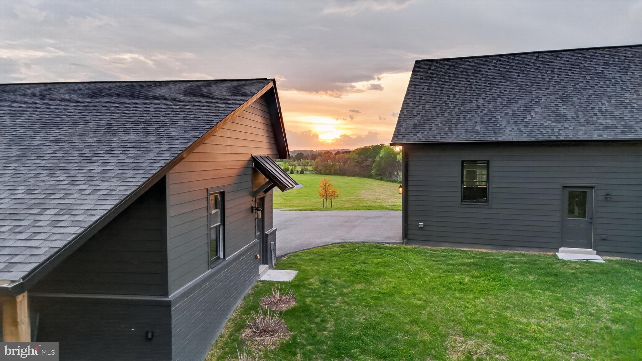 ESTATES AT POTOMAC FARMS - Residential