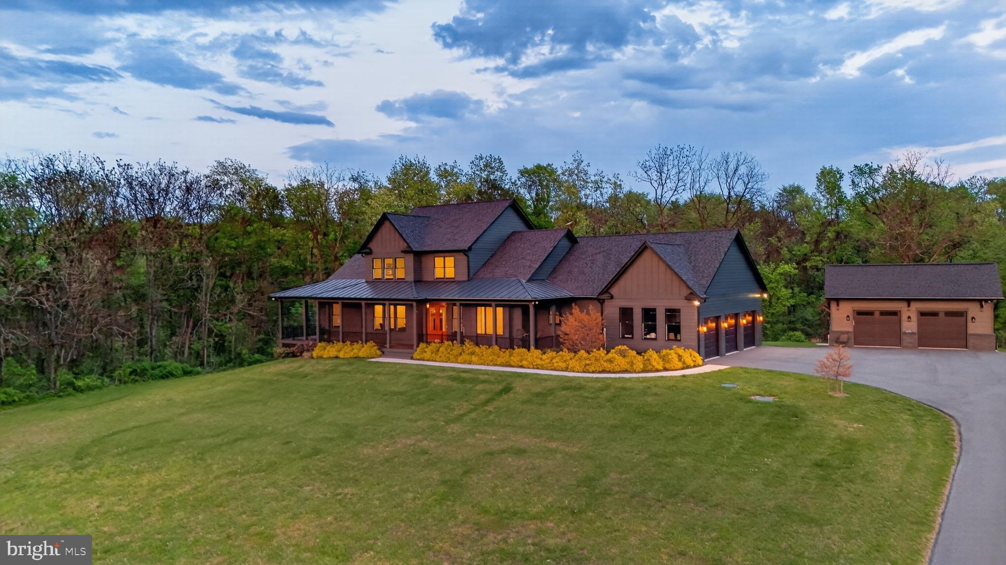 ESTATES AT POTOMAC FARMS - Residential