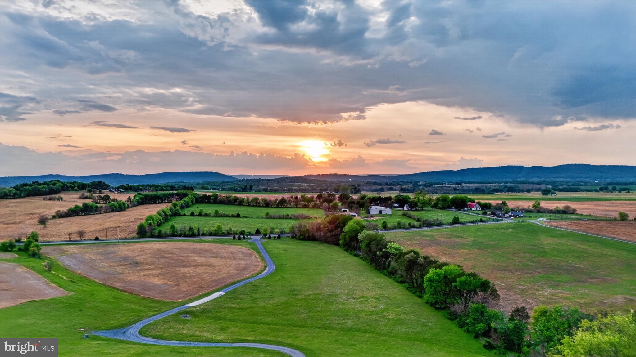 ESTATES AT POTOMAC FARMS - Residential