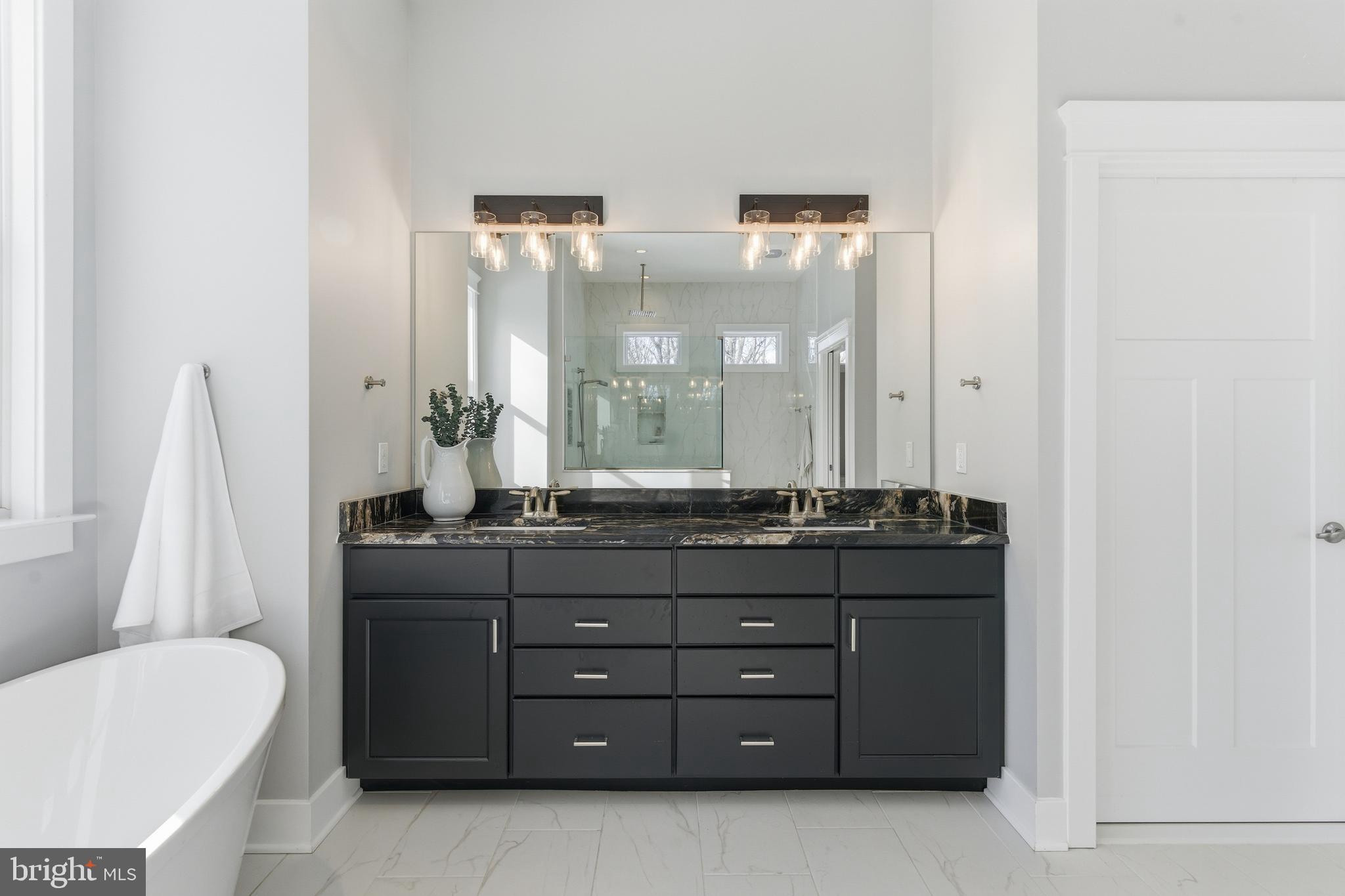 ESTATES AT POTOMAC FARMS - Residential