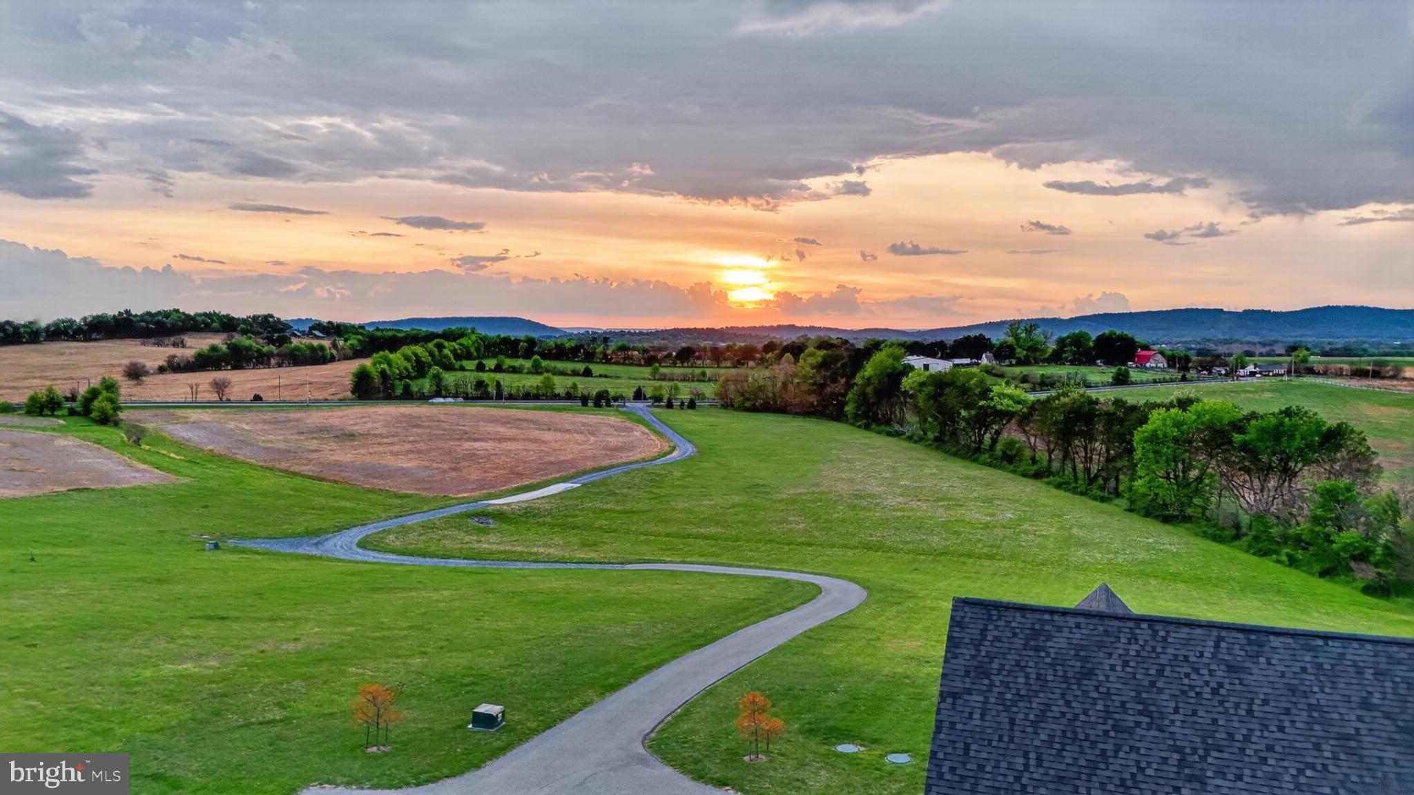 ESTATES AT POTOMAC FARMS - Residential