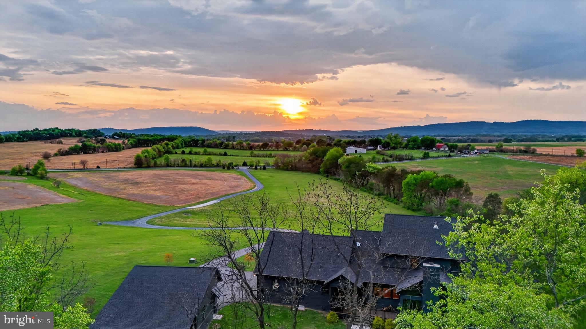 ESTATES AT POTOMAC FARMS - Residential