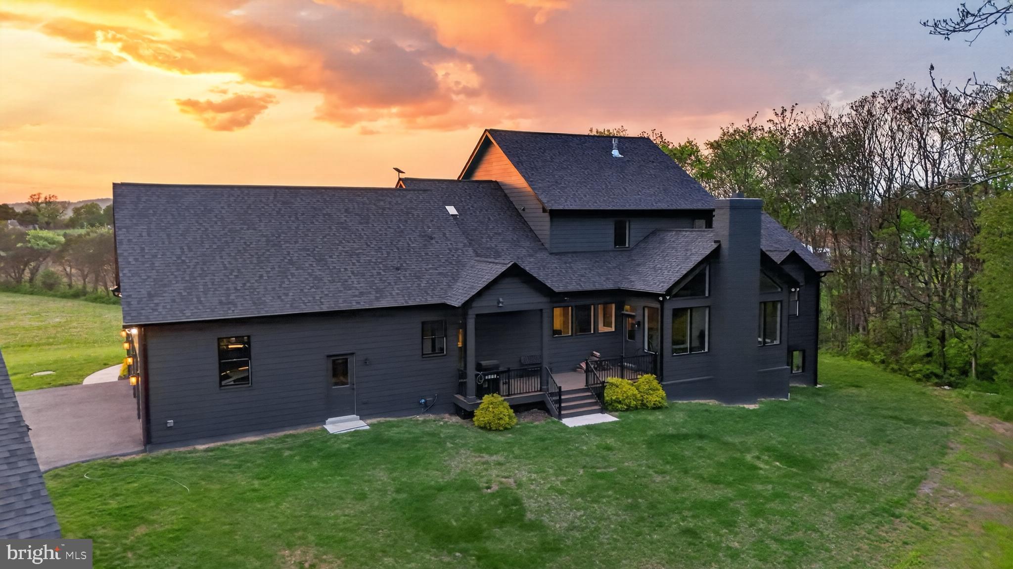 ESTATES AT POTOMAC FARMS - Residential