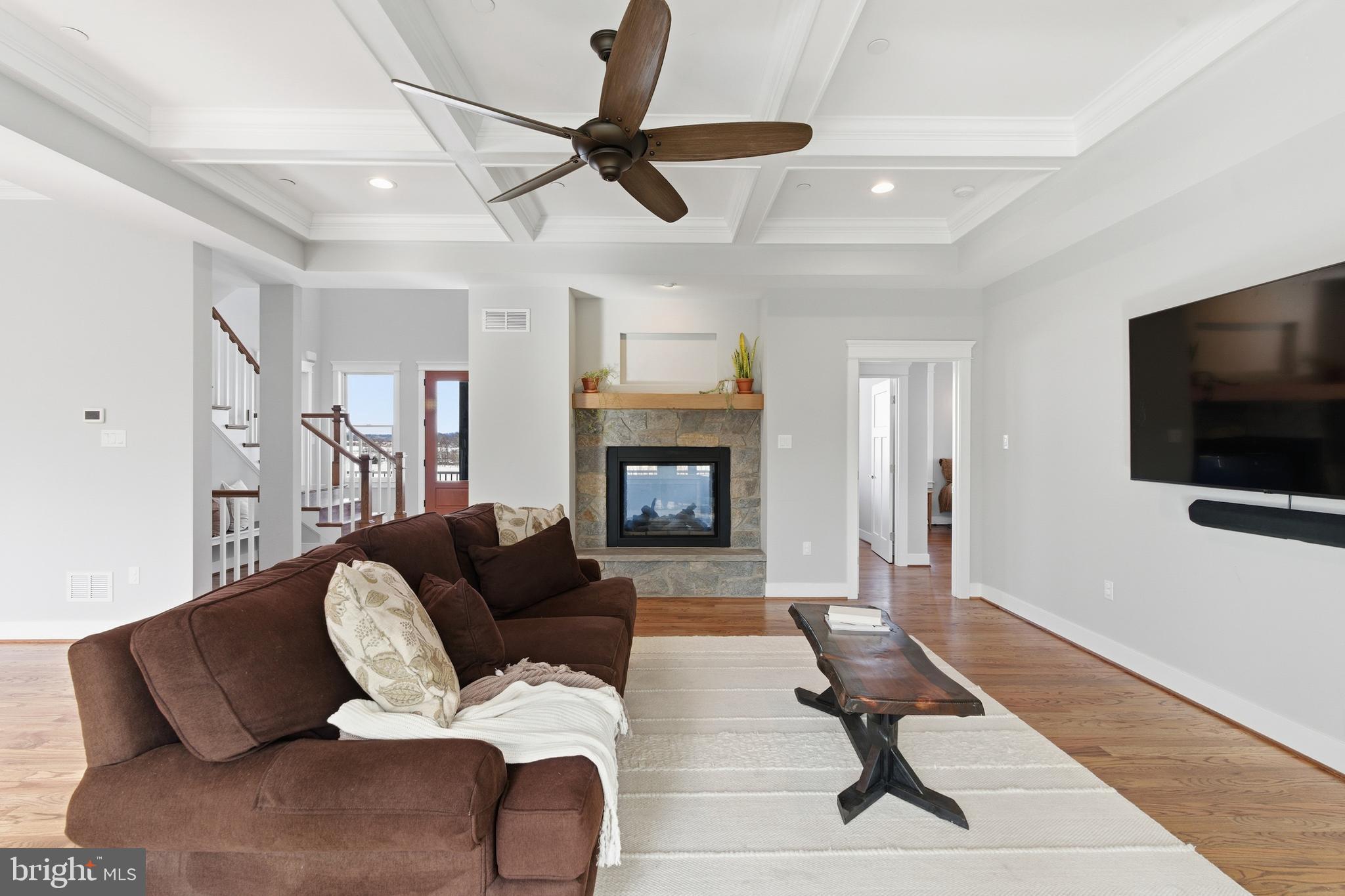 ESTATES AT POTOMAC FARMS - Residential