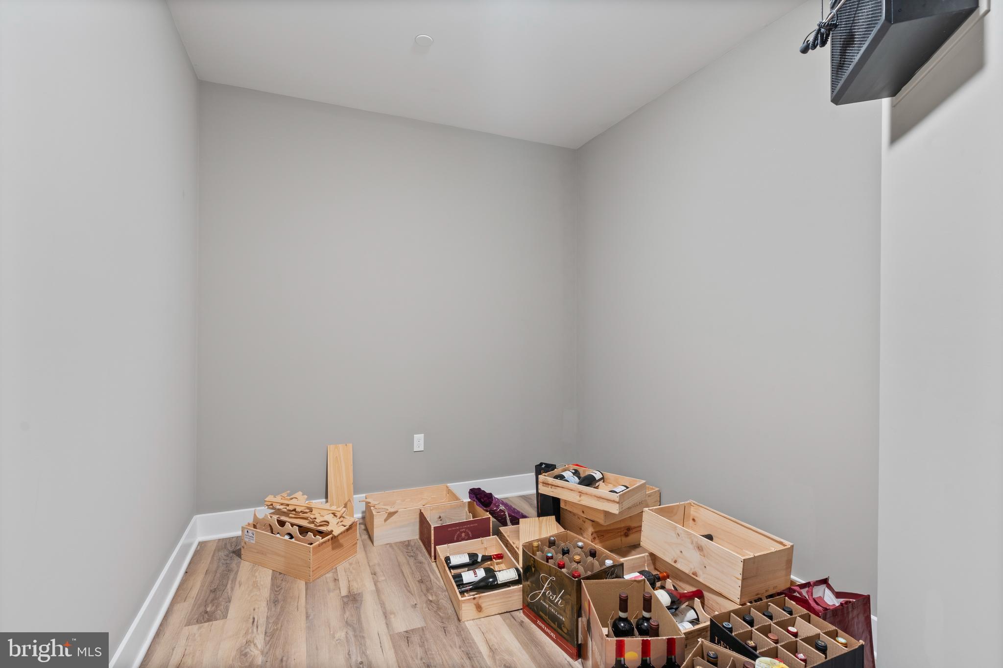 ESTATES AT POTOMAC FARMS - Residential