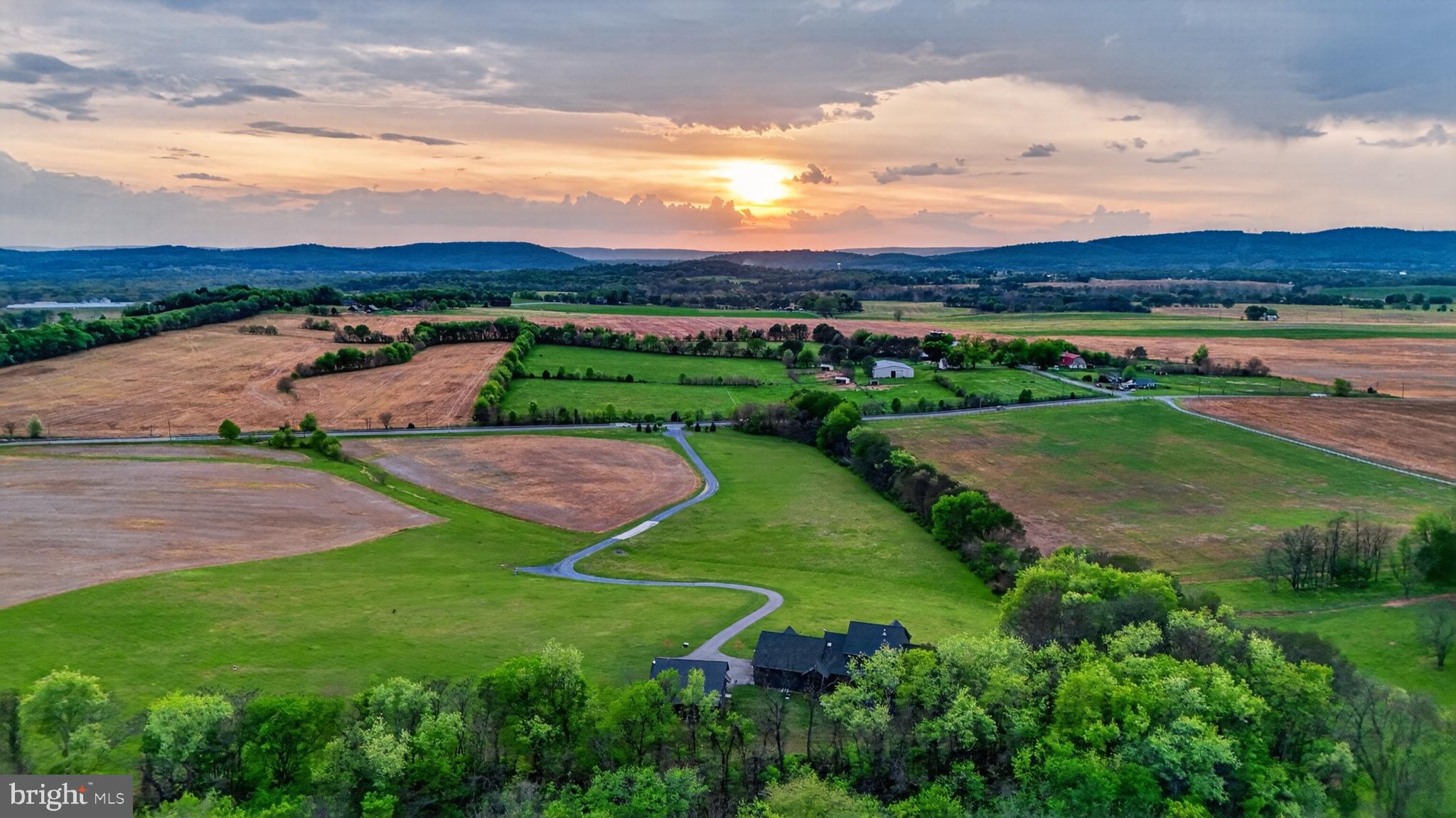 ESTATES AT POTOMAC FARMS - Residential