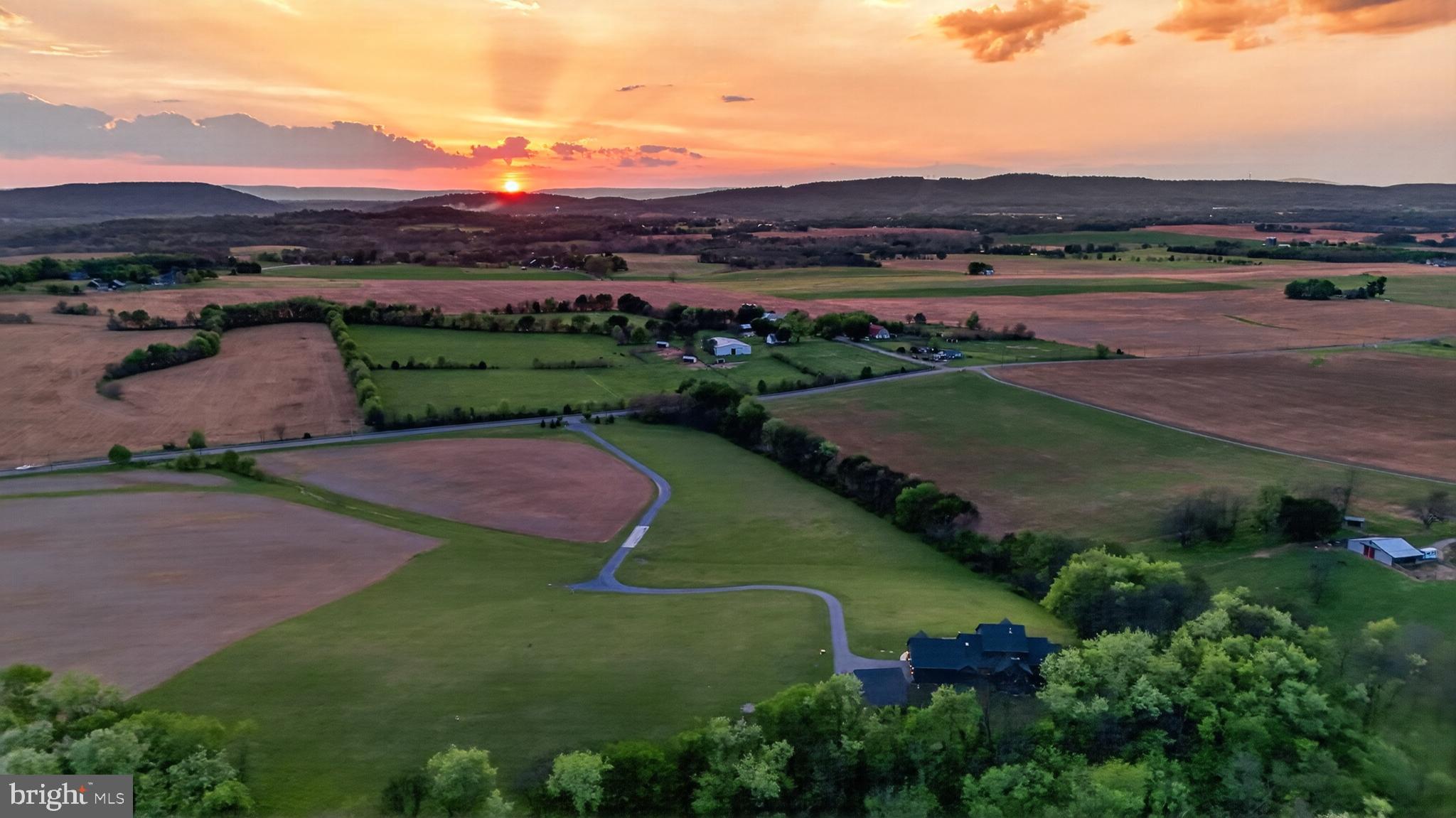 ESTATES AT POTOMAC FARMS - Residential