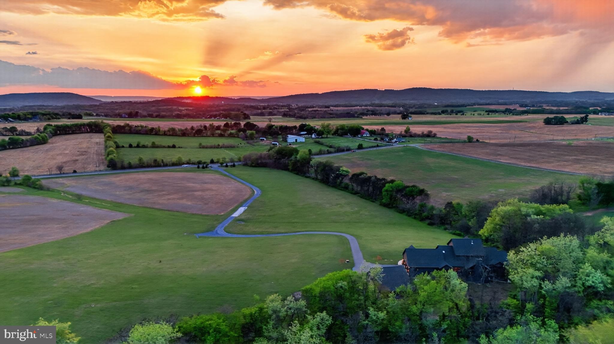 ESTATES AT POTOMAC FARMS - Residential