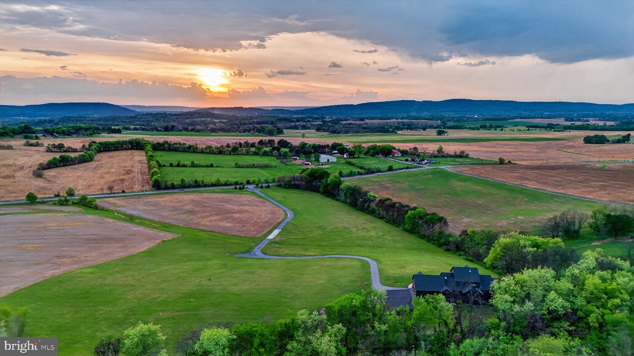 ESTATES AT POTOMAC FARMS - Residential