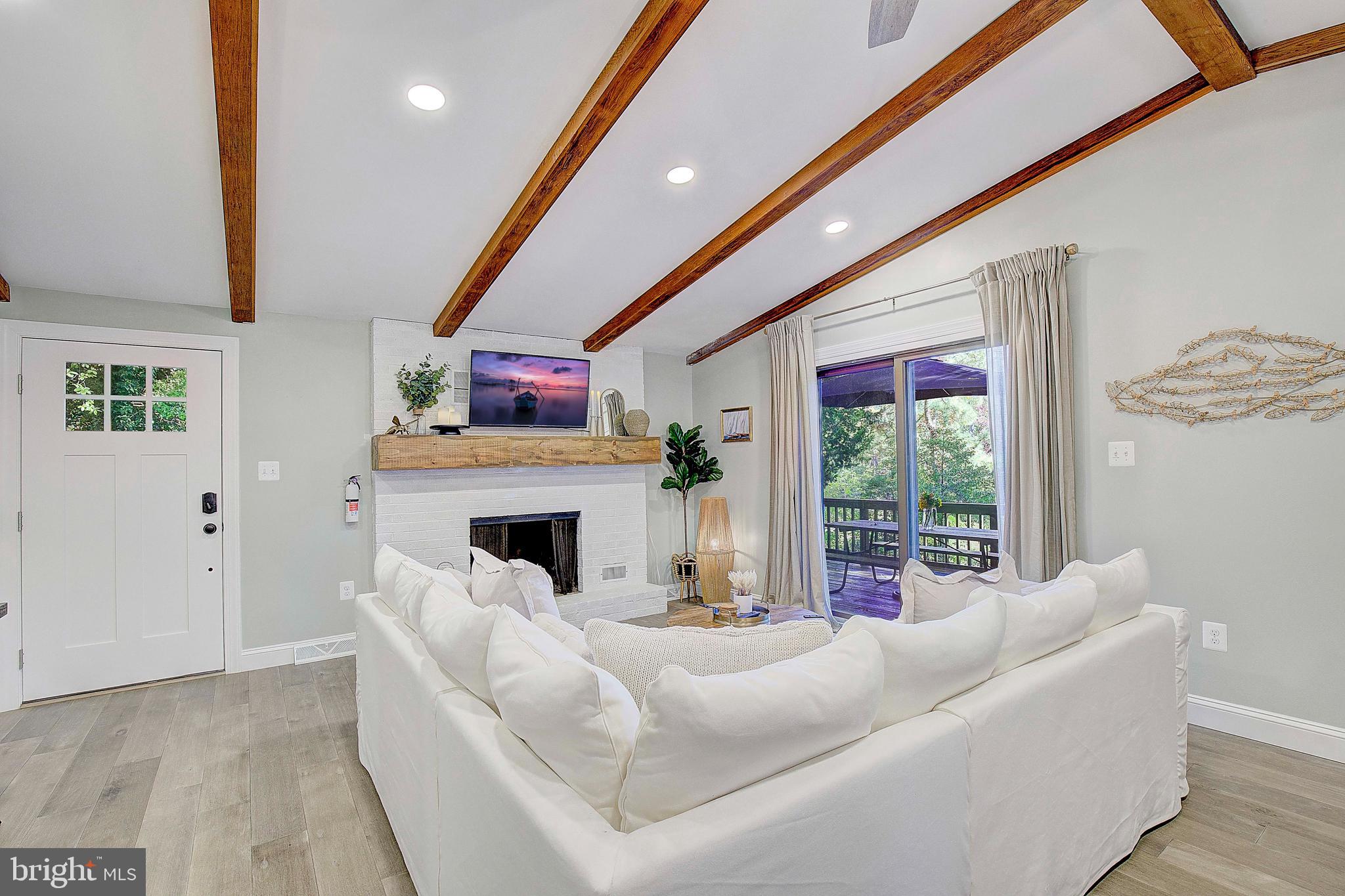 DRUM POINT - Residential