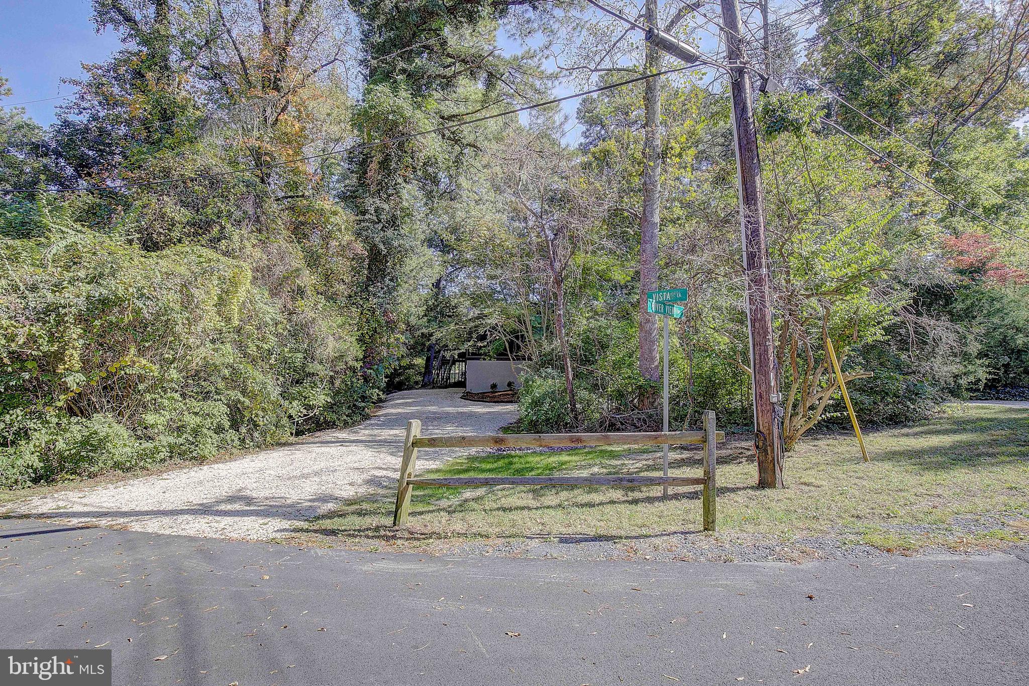 DRUM POINT - Residential