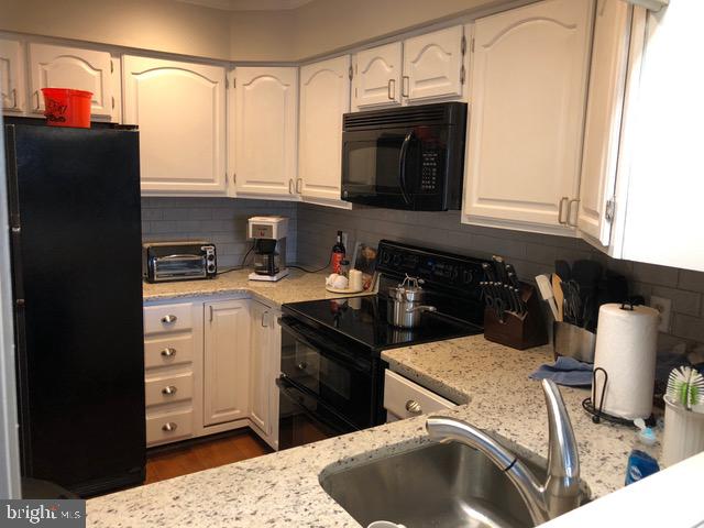 BAYSIDE MARINA - Residential Lease