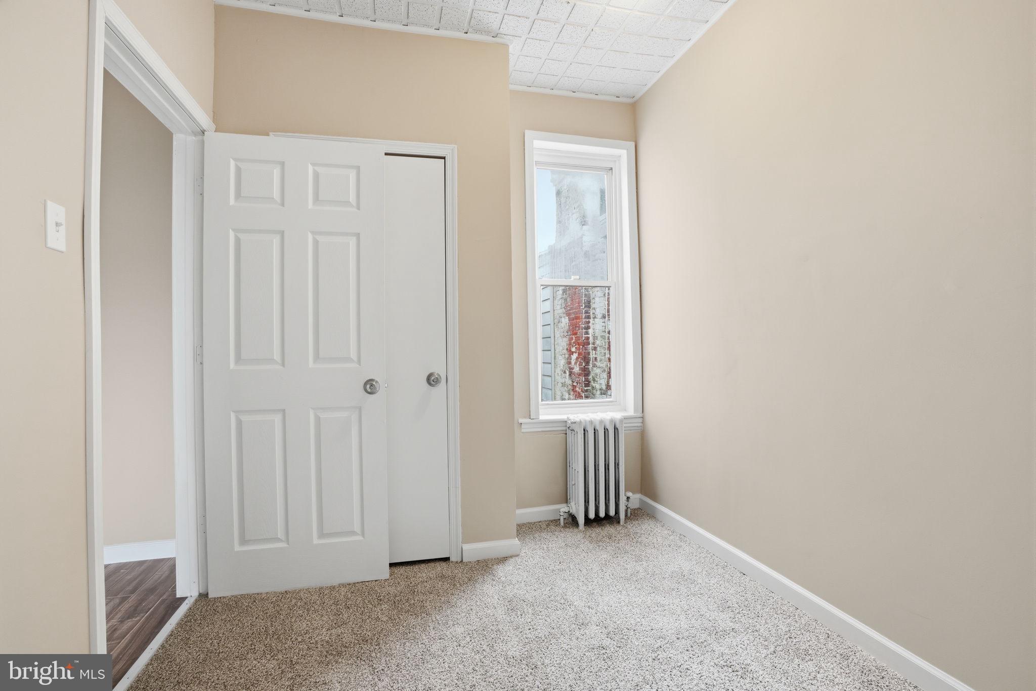 KENSINGTON - Residential