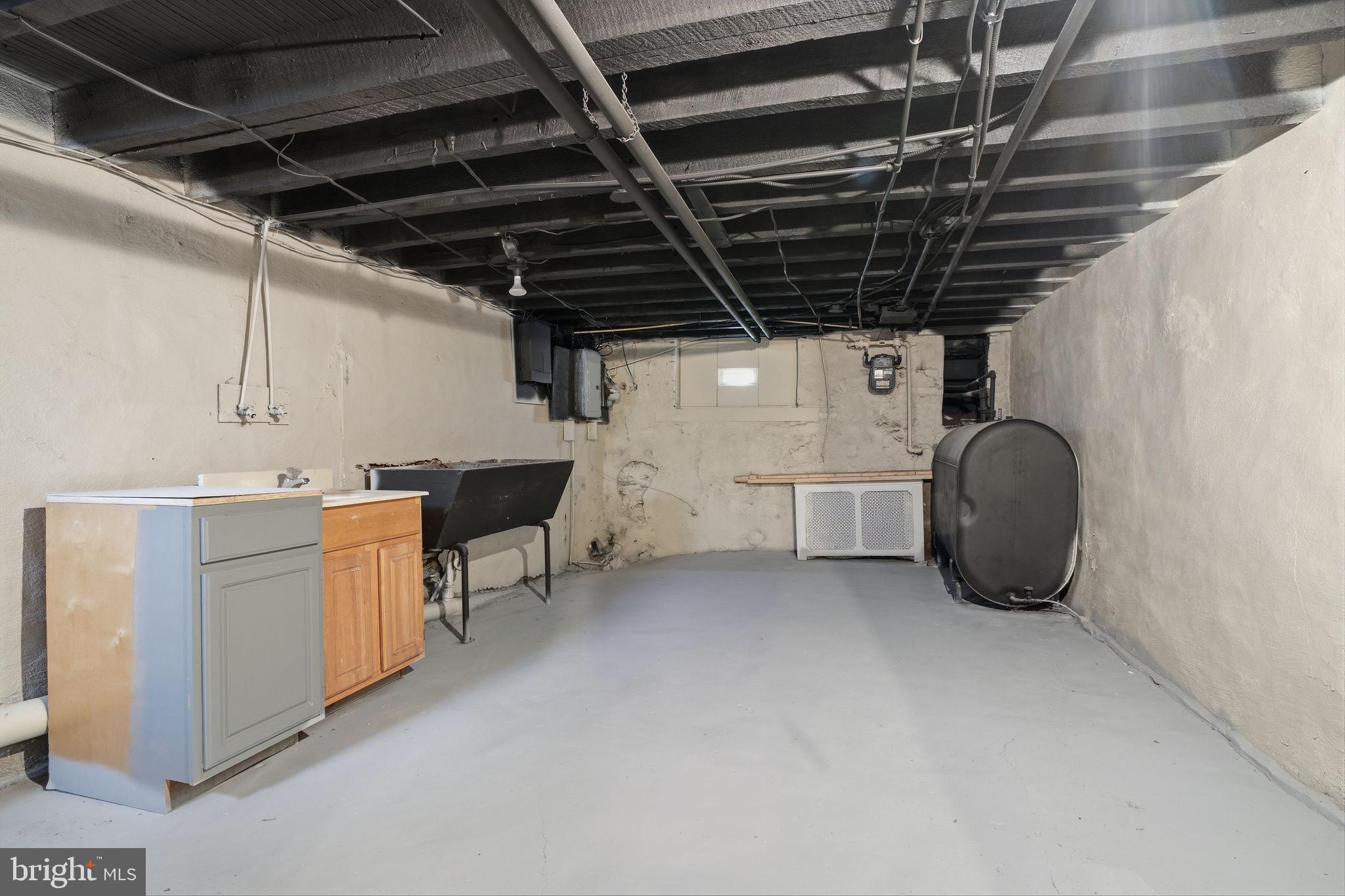 KENSINGTON - Residential