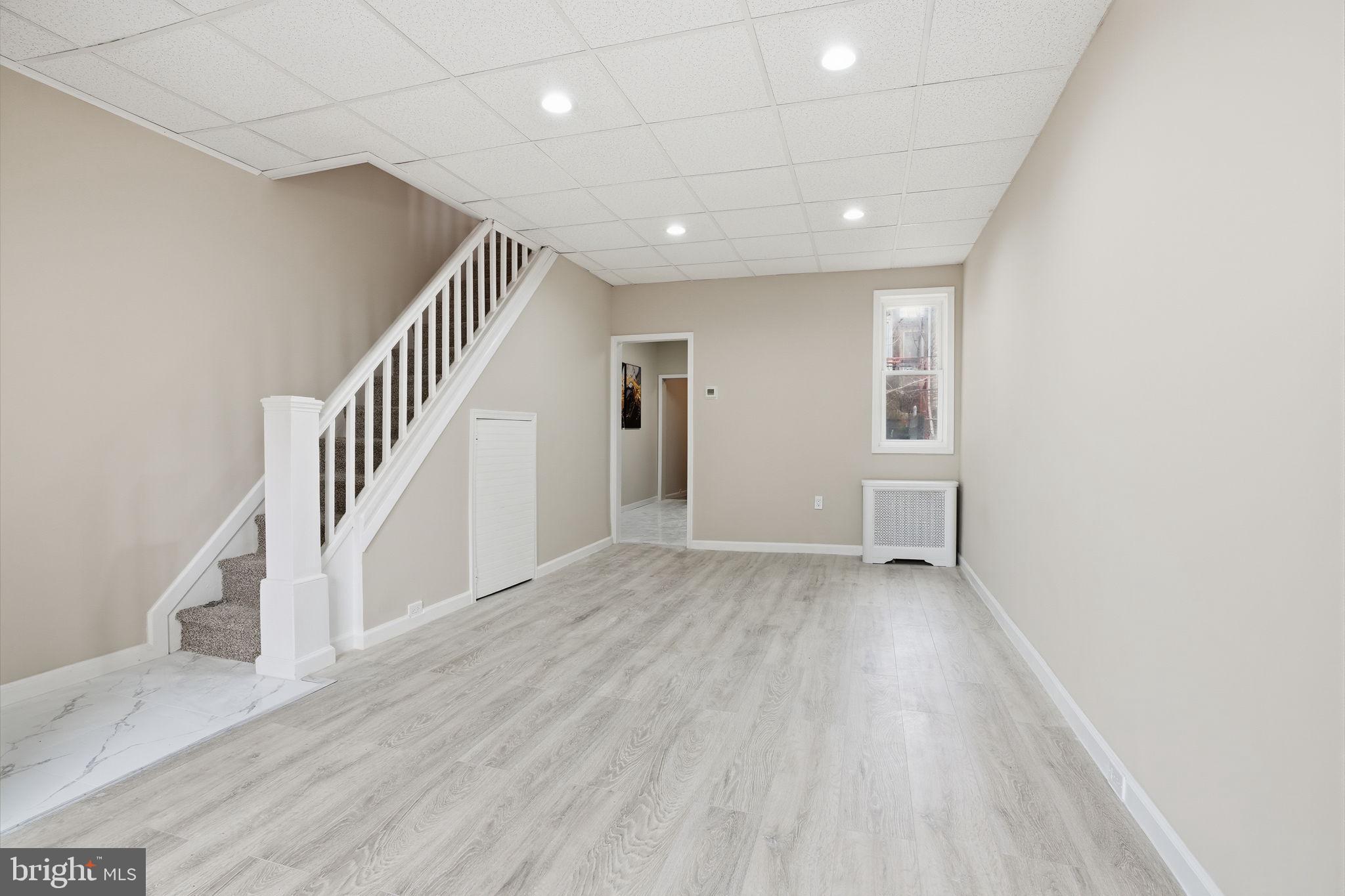 KENSINGTON - Residential