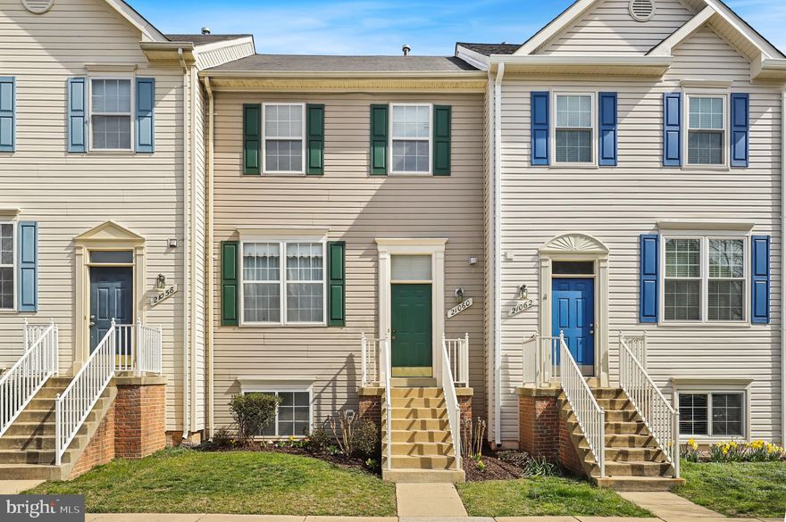 BACK ON THE MARKET! BUYERS FINANCING FELL THROUGH! 

Stunning water views!! Very well maintained townhome in Ashburn Village with 3 finished levels, 4 bedrooms, 2 full bathrooms, 2 half bathrooms backing to lake with water views! The main floor features open floor plan, hardwood floors, living and dining room comb, kitchen with center island, granite counter tops, stainless steel appliances, breakfast area and overlooks morning room that leads to a large deck. The upper level has 3 bedrooms, 2 full bathrooms. The primary bedroom has lofted ceiling, large sitting room and an en-suite primary bathroom. Entertain on the lower level that features 4th bedroom, a spacious rec room, den/office with gas fireplace, the 2nd half bathroom that does have plumbing for a shower so easily can be converted to a 3rd full bathroom. Walkout from the basement to a beautiful backyard that overlooks the large lake. Some recent updates include A/C unit – 2018, water heater – 2020, gas furnace – 2021. Enjoy the many amenities Ashburn Village has to offer including pools, basketball courts, a clubhouse, tennis courts, racquetball, tot lots, miles of jogging/walking paths, the Sports Pavilion that offers a health club, indoor pool, pier/dock, fitness center and much more. Conveniently located close to shopping and restaurants, and major commuter routes.