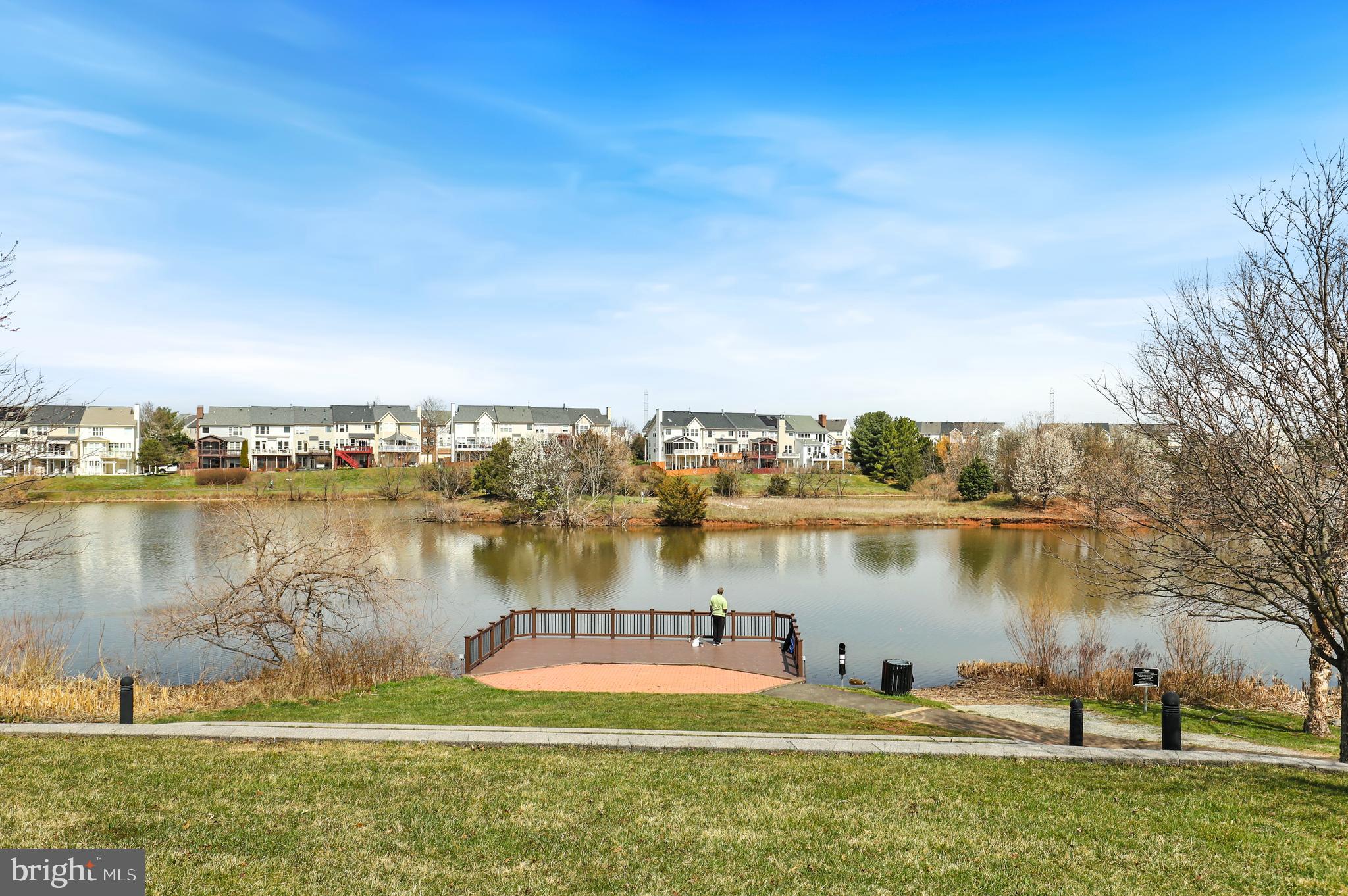 ASHBURN VILLAGE - Residential