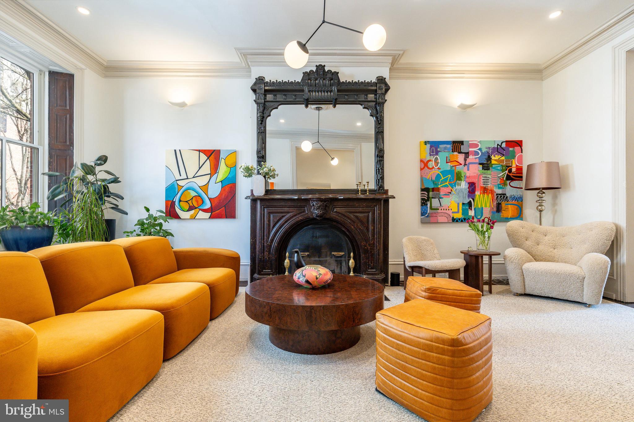 SOCIETY HILL - Residential