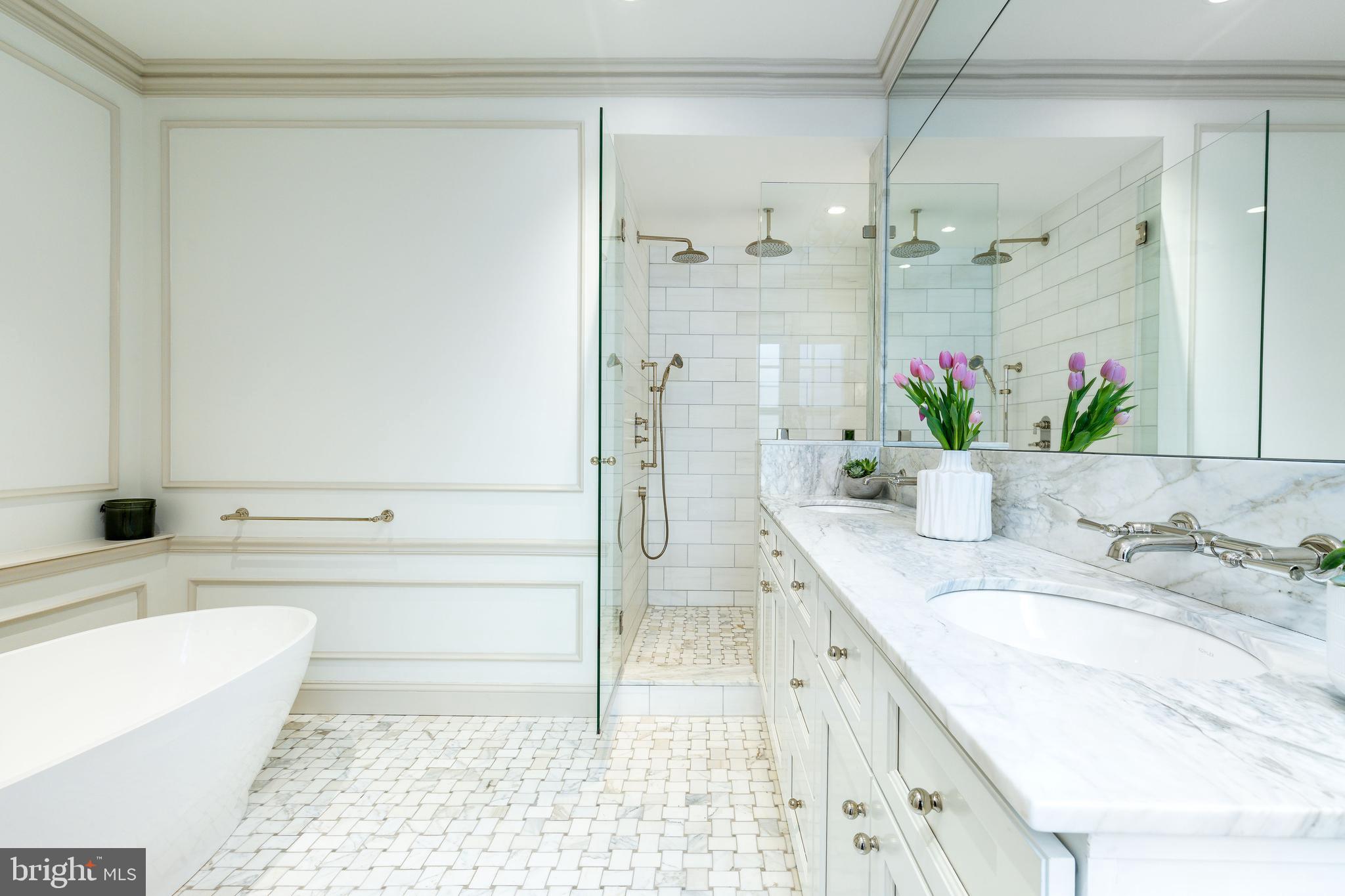 SOCIETY HILL - Residential