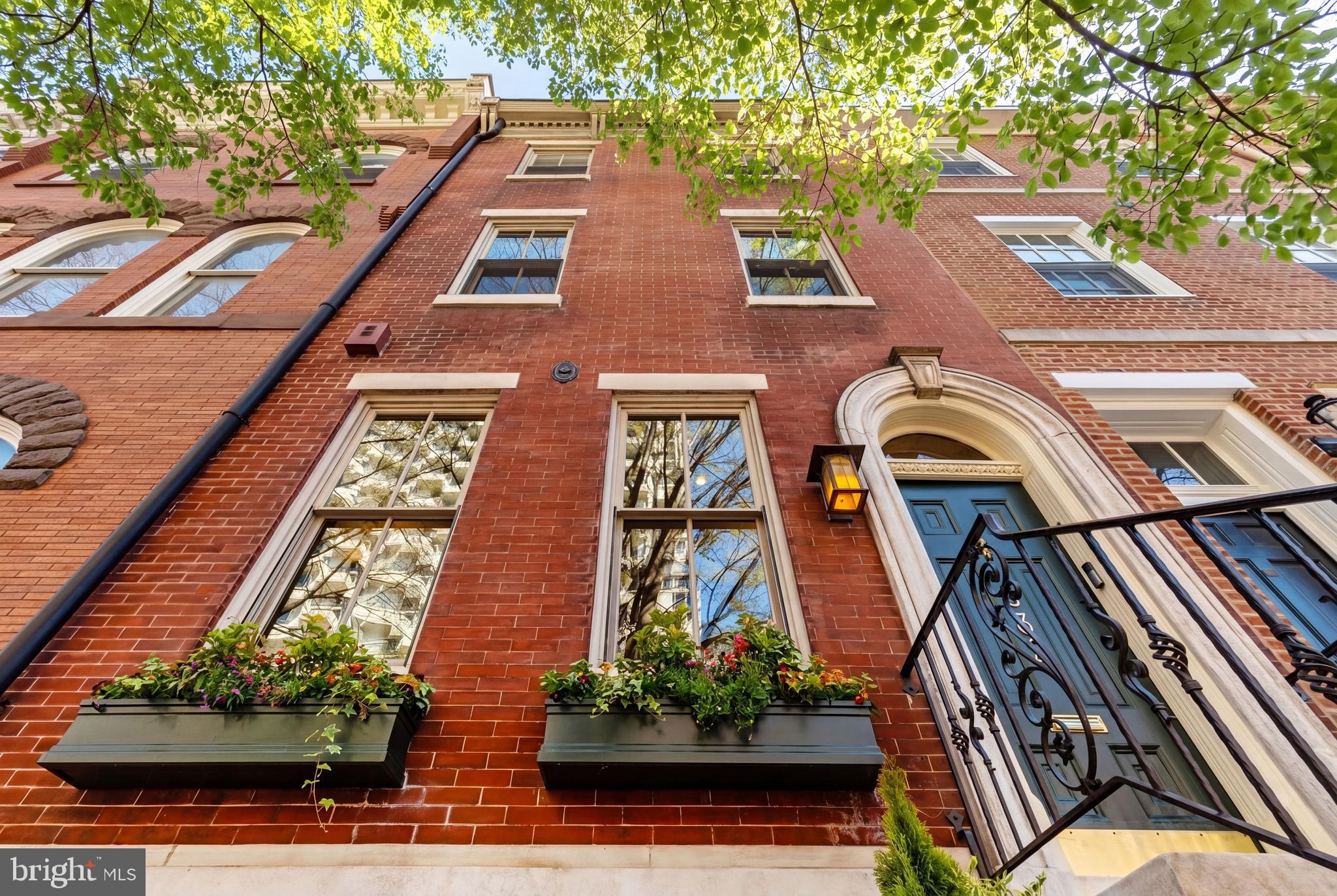 SOCIETY HILL - Residential