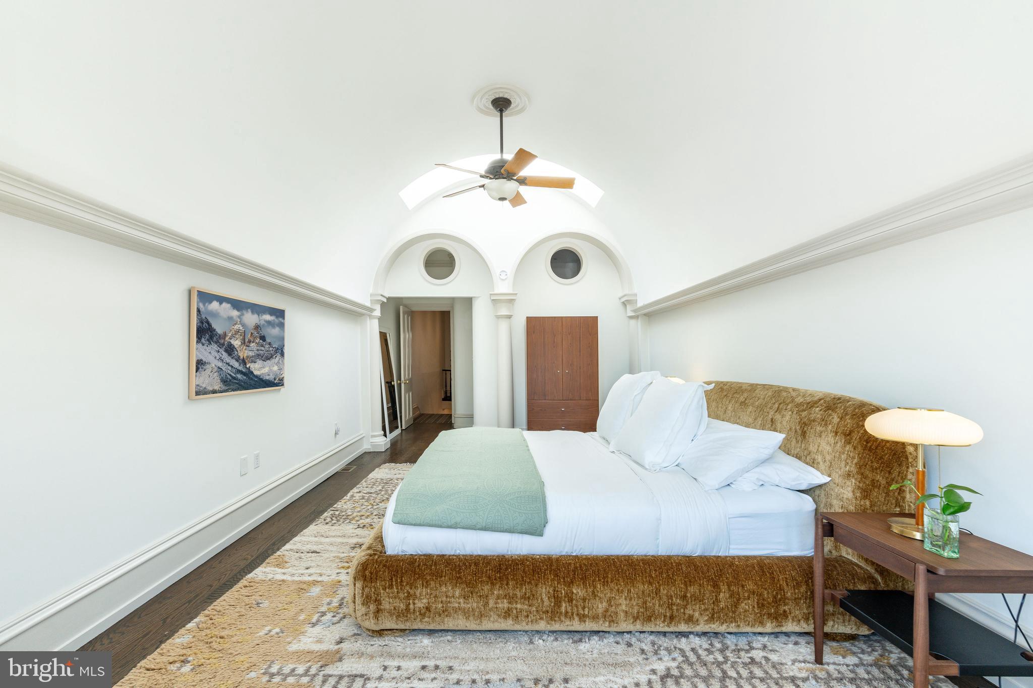 SOCIETY HILL - Residential