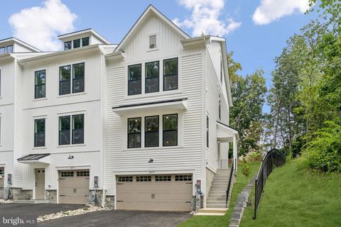 2075 OLD ADMIRAL COURT ANNAPOLIS MD 21401