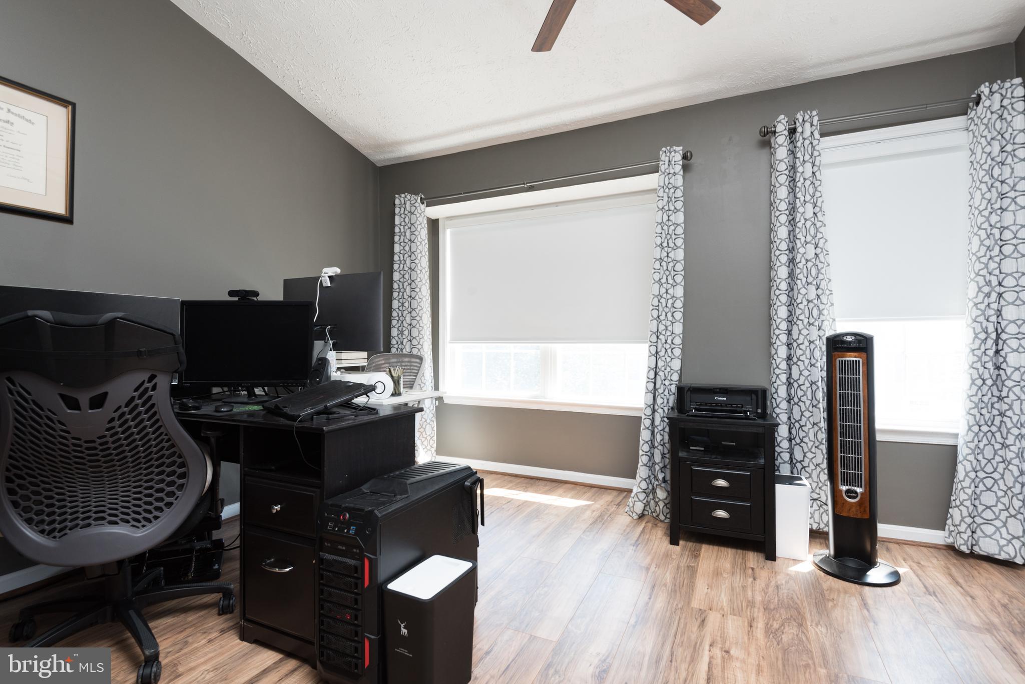 SINGLETONS GROVE - Residential