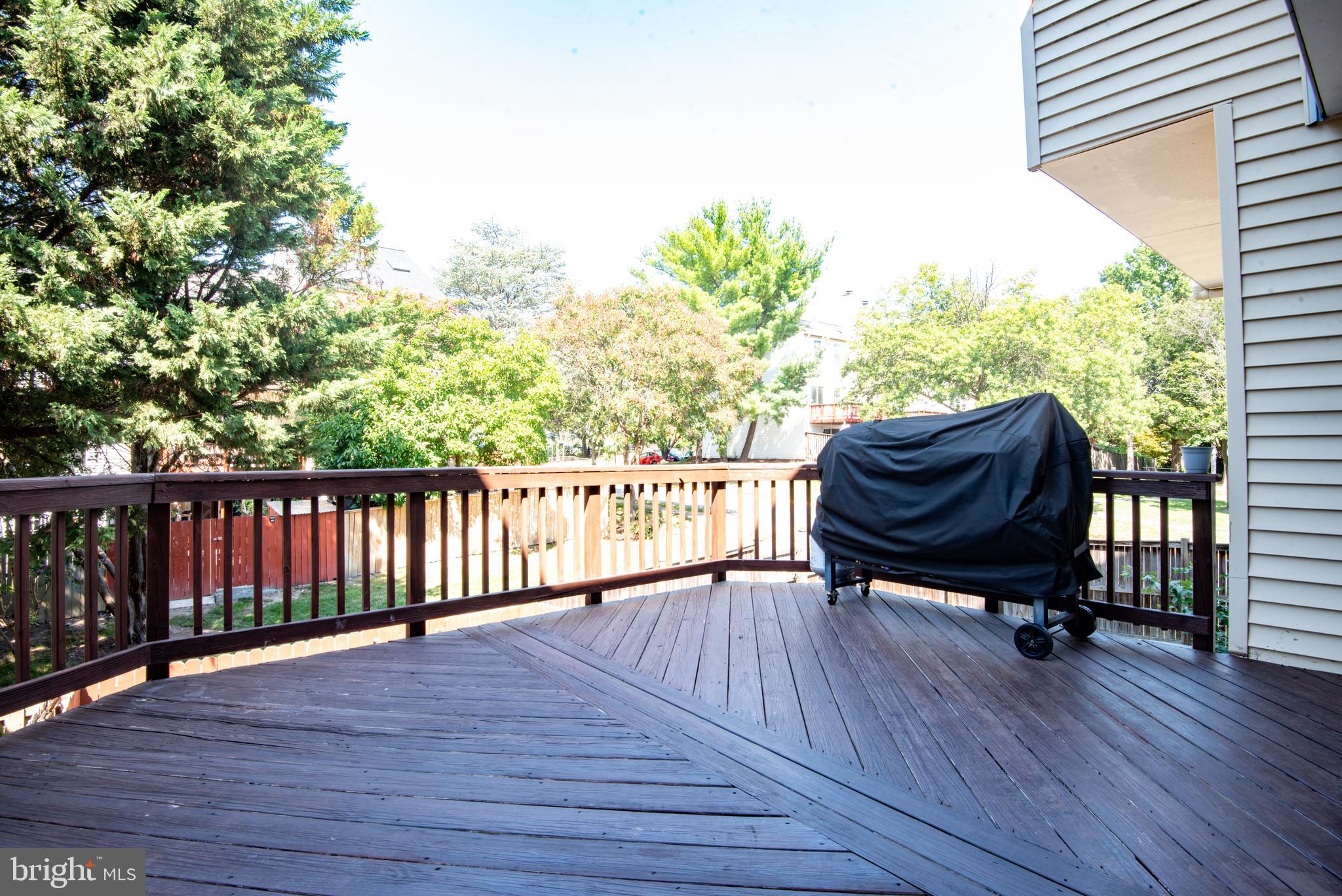 SINGLETONS GROVE - Residential