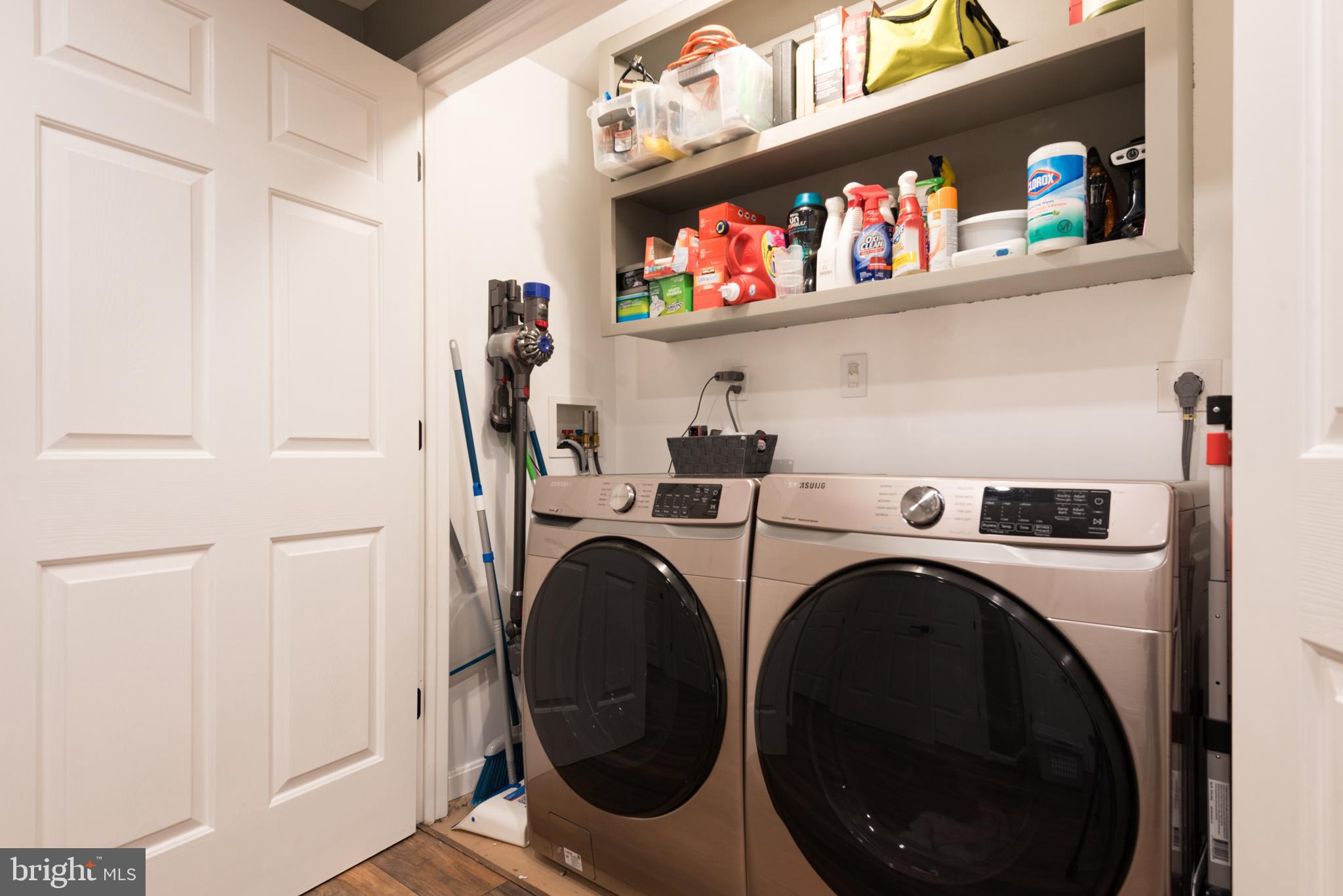 SINGLETONS GROVE - Residential