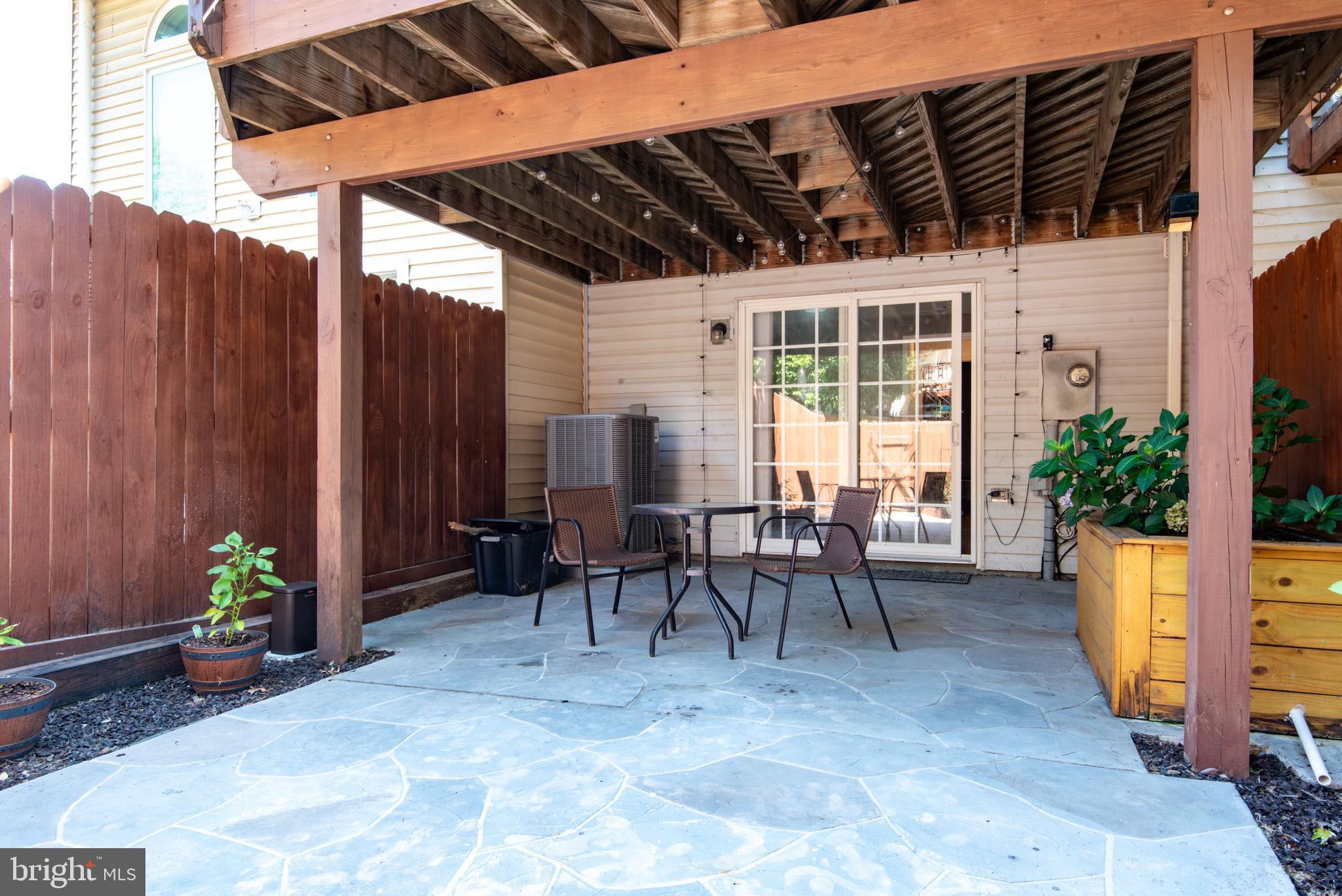 SINGLETONS GROVE - Residential