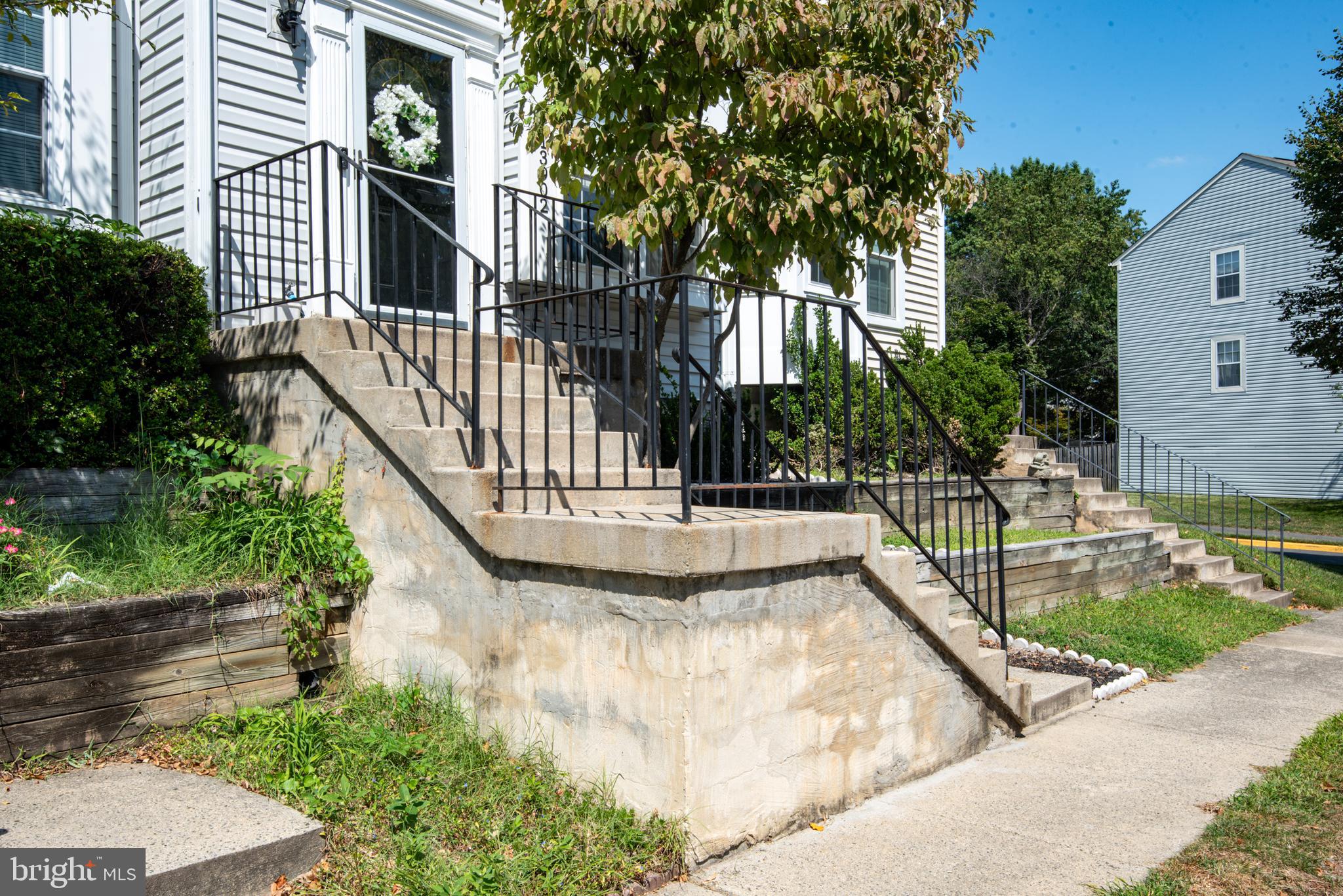 SINGLETONS GROVE - Residential