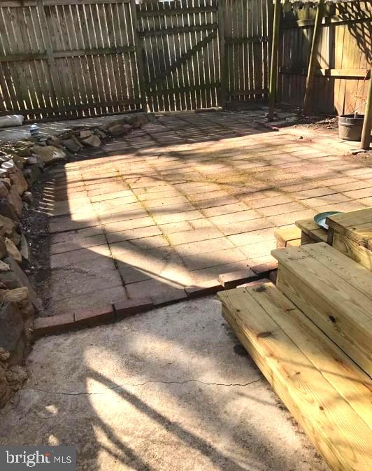 LAKE RIDGE - Residential Lease