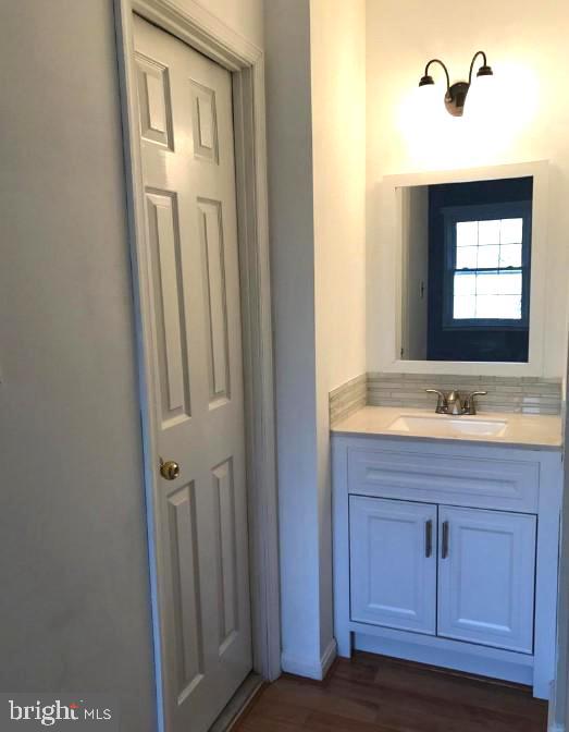 LAKE RIDGE - Residential Lease