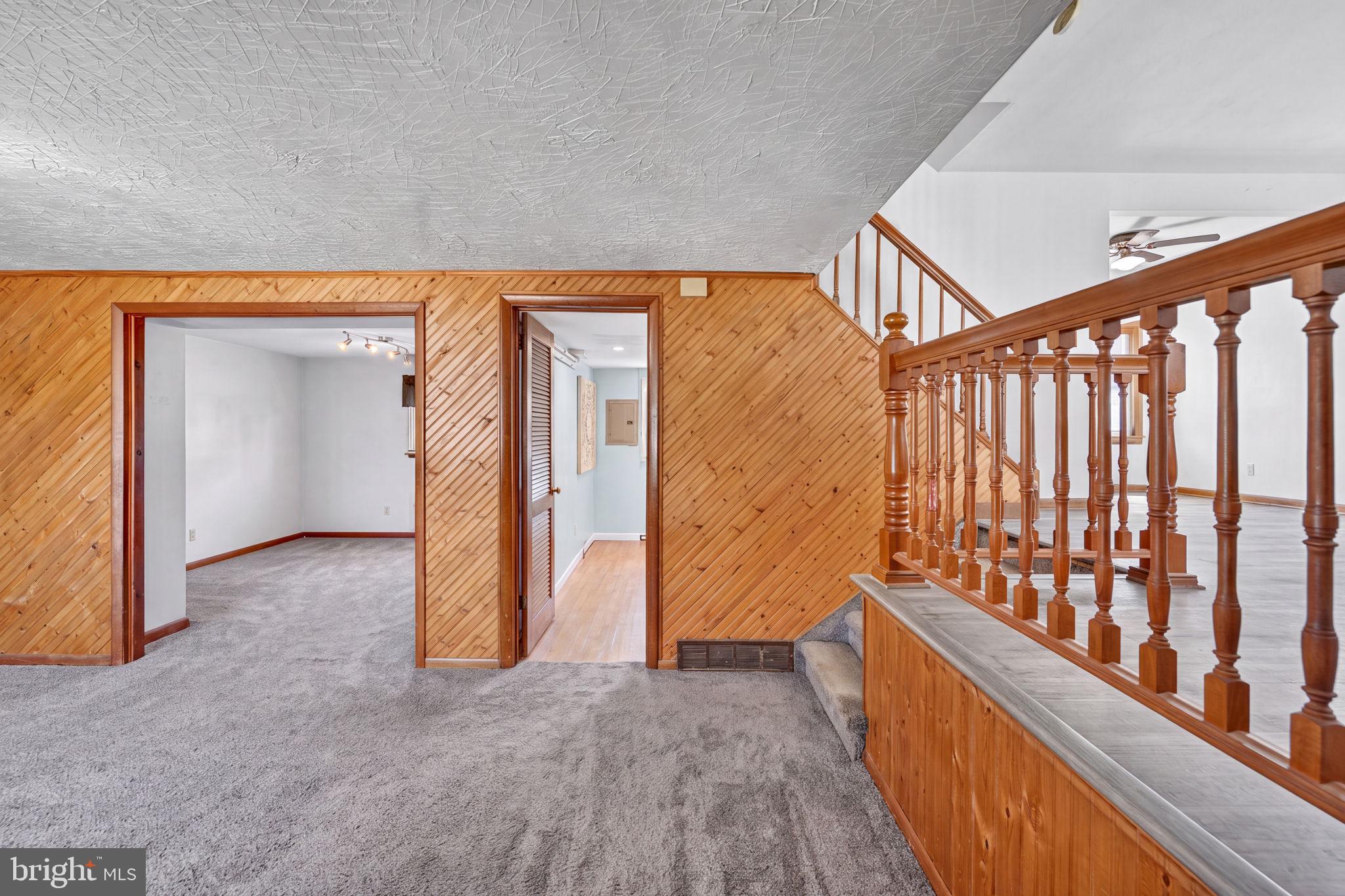 1301 GREENTREE