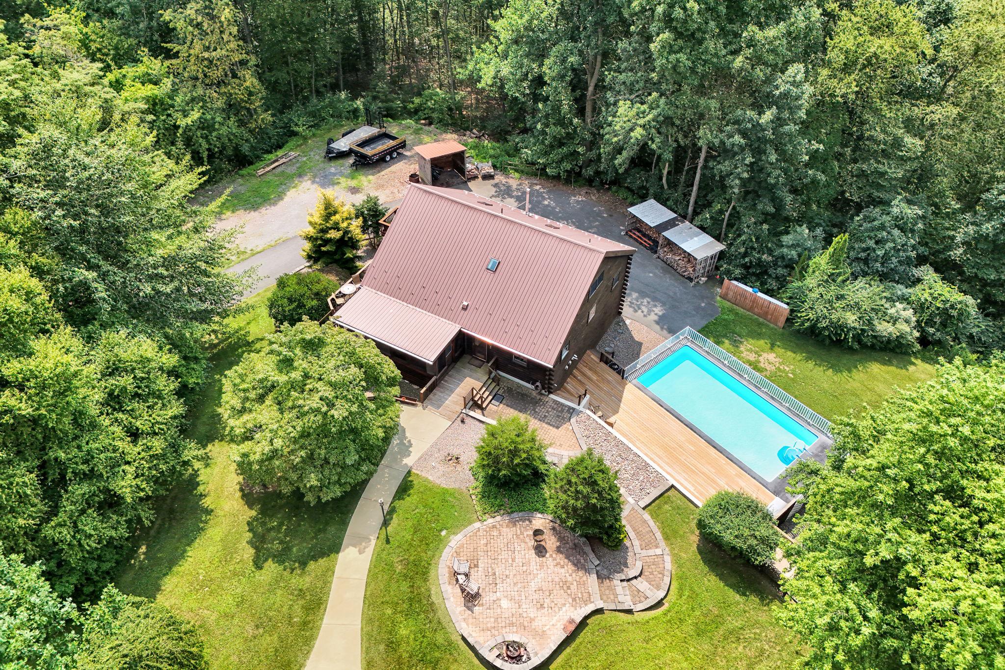 83 S MOUNTAIN ROAD