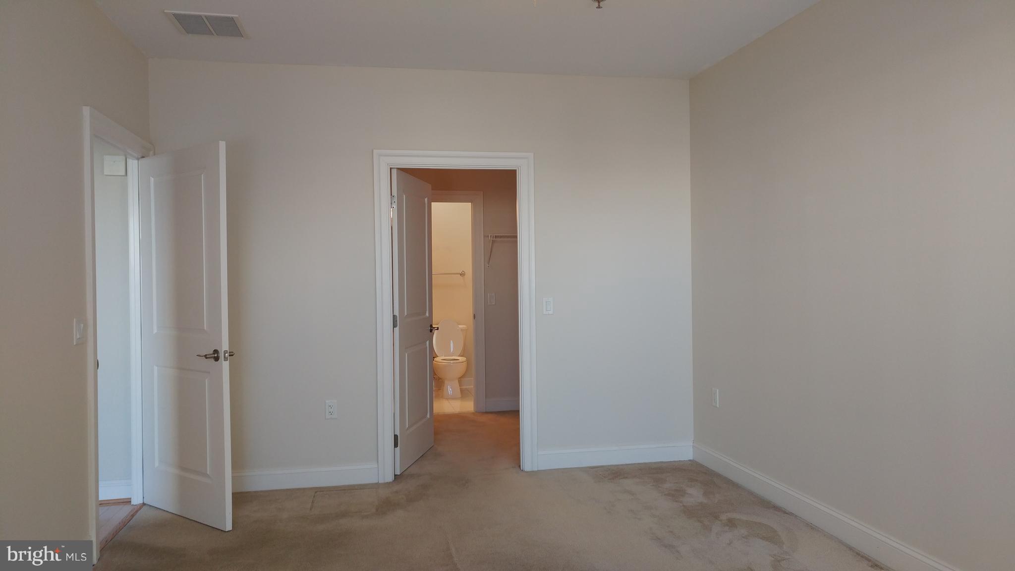 PALLADIAN - Residential Lease